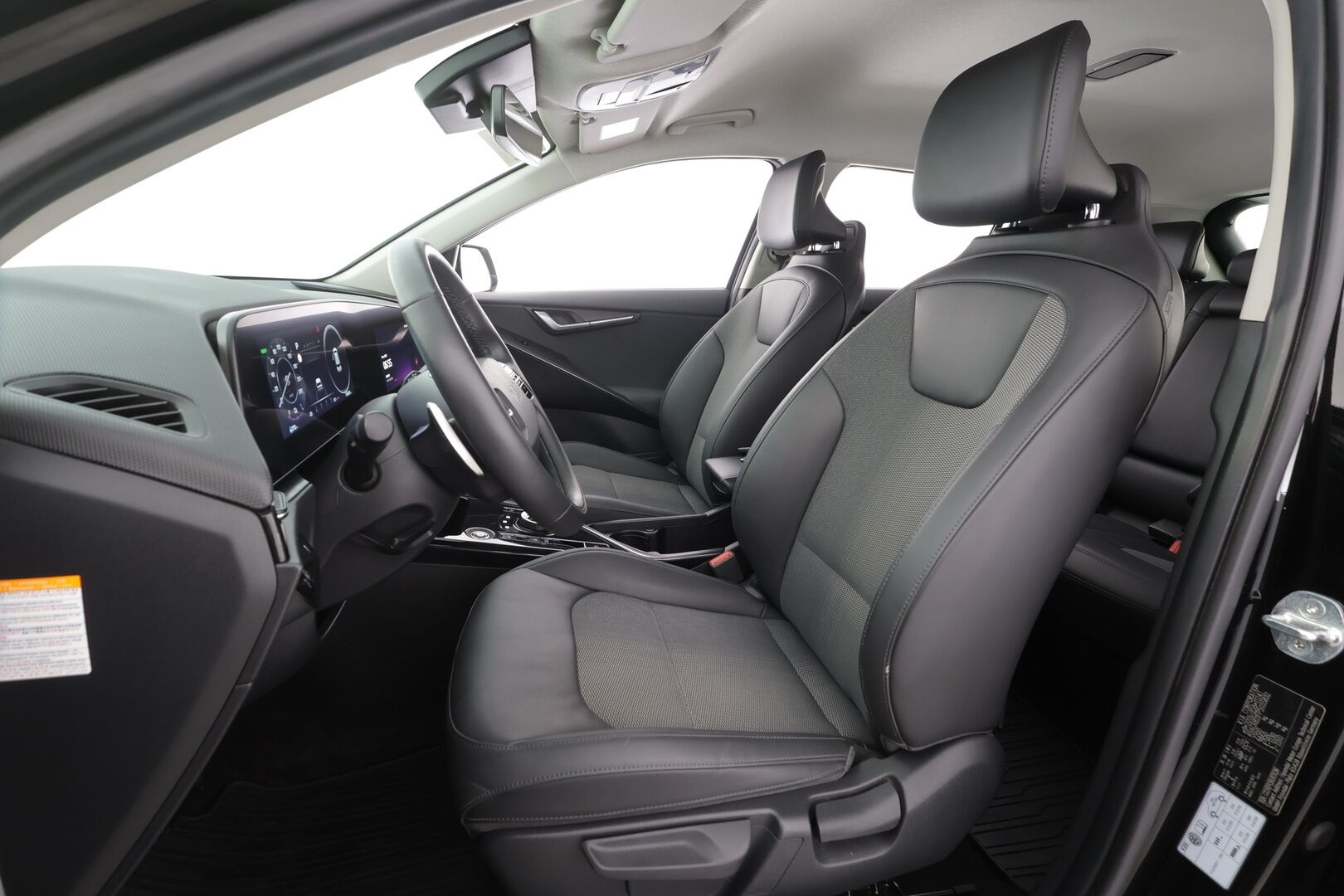 KIA NIRO 2023 Advance 64,8 kWh 204 hv - | ACC | ILP | Koukku | LED | HDA | Puolinahat | Apple & Android | P.kamera | Lämm. ratti | Navi | Digimittaristo | 