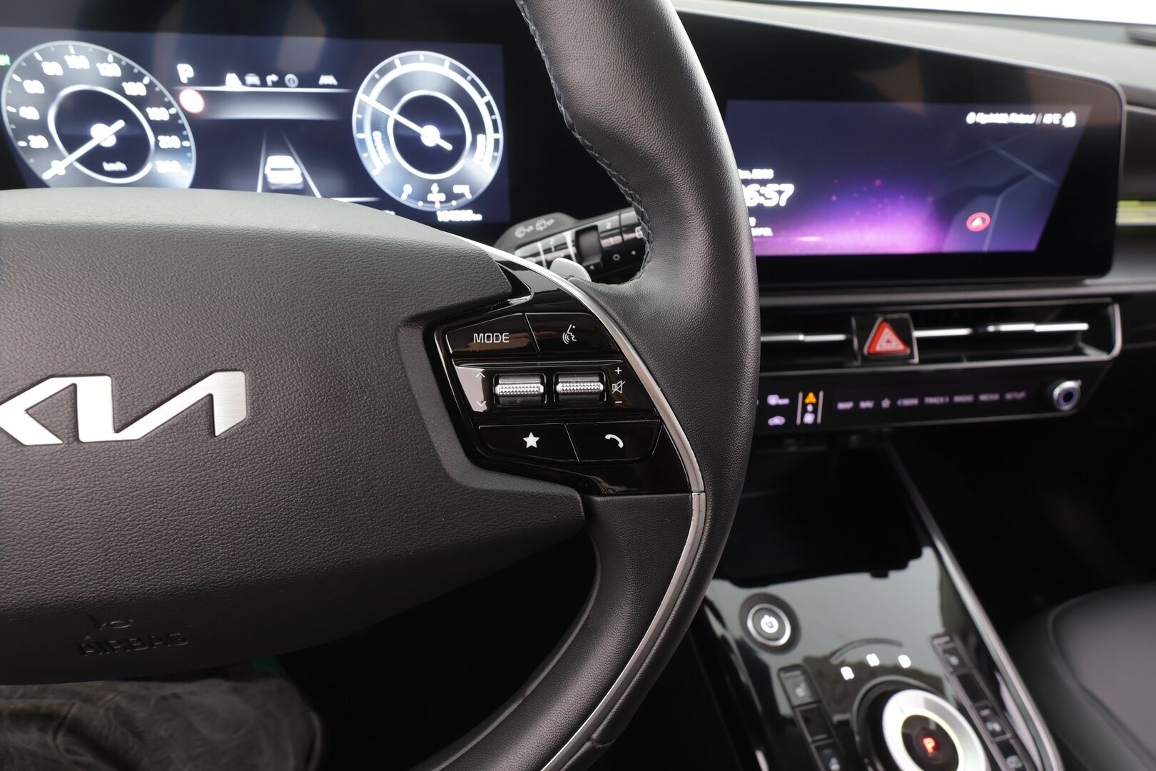 KIA NIRO 2023 Advance 64,8 kWh 204 hv - | ACC | ILP | Koukku | LED | HDA | Puolinahat | Apple & Android | P.kamera | Lämm. ratti | Navi | Digimittaristo | 
