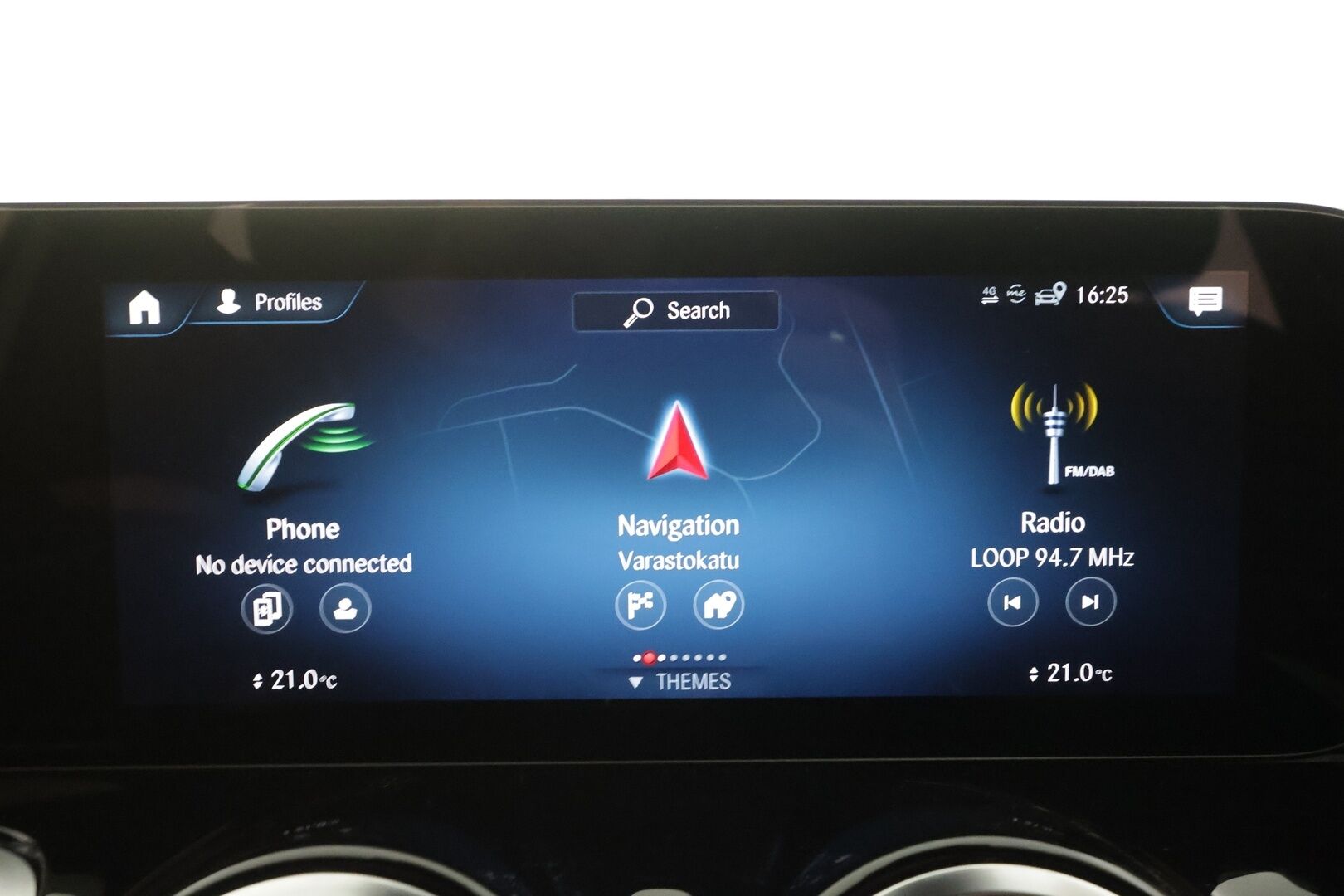 MERCEDES-BENZ EQB 2023 300 4MATIC Business - | Distronic+ | Widescreen | P.kamera | LED-High Performance | Sporttipenkki | Kaistavahti | Katveavustin | Navi | Lisälämmitin |