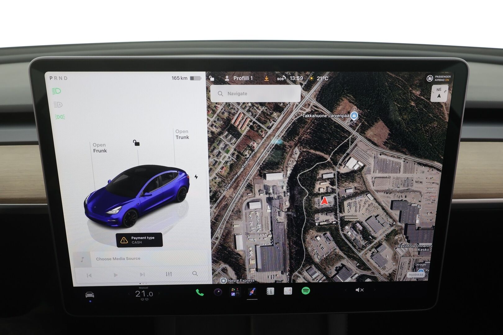 TESLA MODEL 3 2022 Performance - | ILP | ACC | Lasikatto | Matrix-LED | P.Kamera | Muistipenkki | Premium Audio | Navi | Kaistavahti | Keyless | 2x Latauskaapelit | Kahdet renkaat |