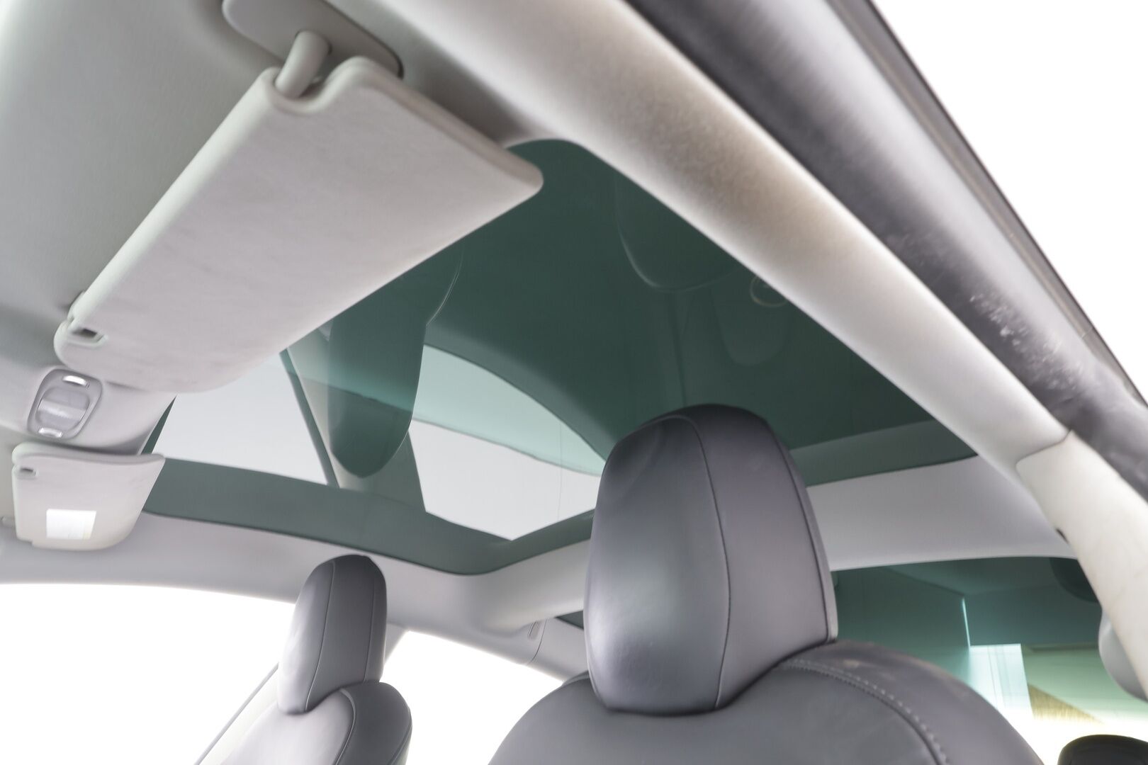 TESLA MODEL 3 2022 Performance - | ILP | ACC | Lasikatto | Matrix-LED | P.Kamera | Muistipenkki | Premium Audio | Navi | Kaistavahti | Keyless | 2x Latauskaapelit | Kahdet renkaat |