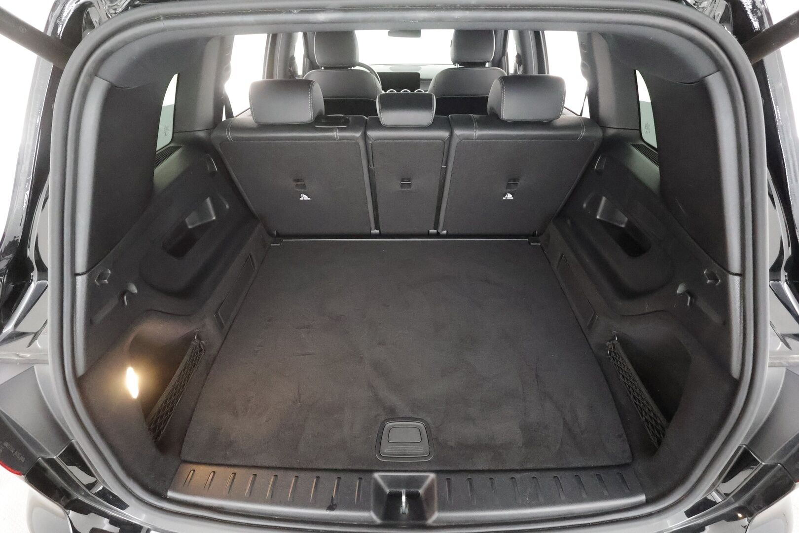 MERCEDES-BENZ EQB 2023 300 4MATIC Business - | DTR+ | ILP | Widescreen | Puolinahat | Ambient | LED | Kuljettajan sporttipenkki | Sähk. takaluukku | 2x renkaat aluin | ALV | 
