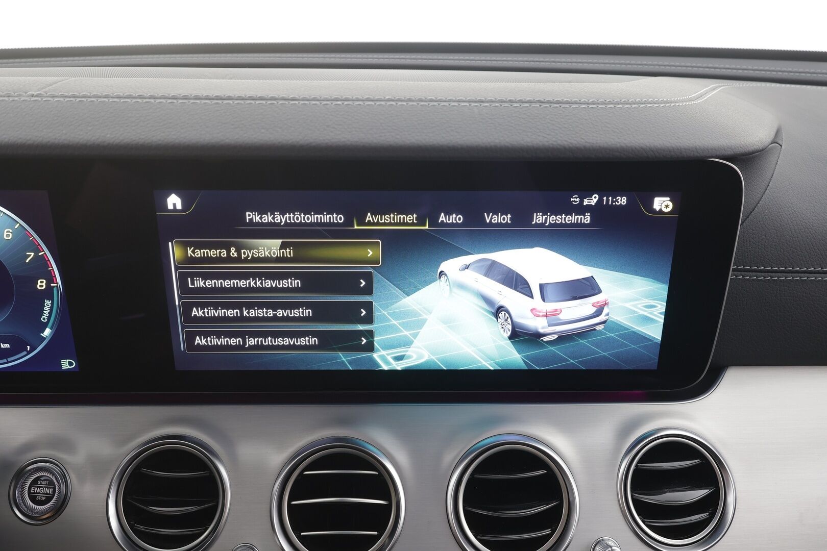 MERCEDES-BENZ E 2022 300 e T A Business AMG - | Distronic+ | Muistipenkit | Koukku | 360° | Widescreen | Keyless | Sporttipenkit | Apple & Android | Ambient | 2x renkaat aluin | ALV | 