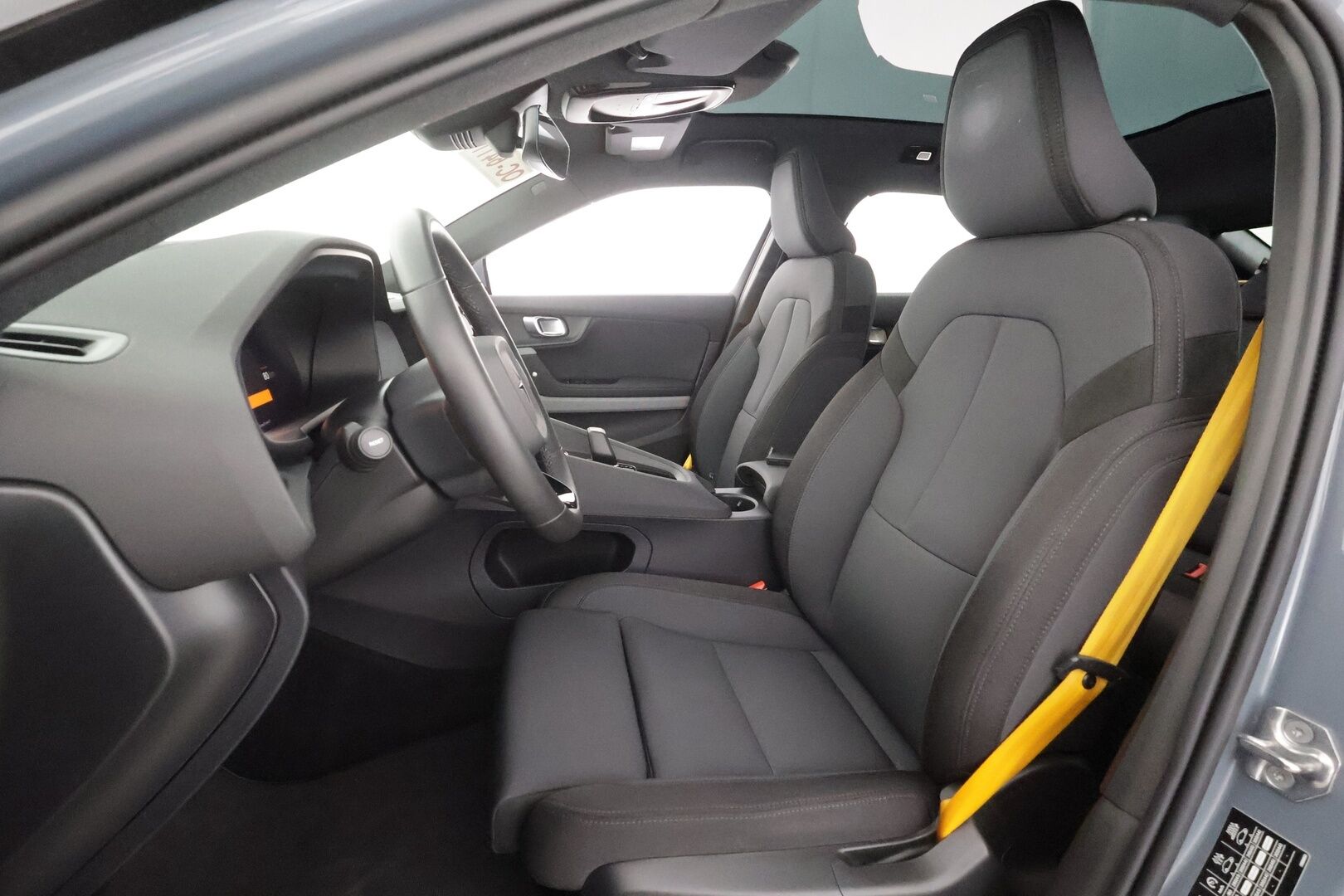 POLESTAR 2 2022 Performance Dual Motor - | Pilot&Plus | ACC | ILP | Koukku | Pixel-LED | 360° | Muistipenkki | Lasikatto | Harman/Kardon | Sporttipenkit | Merkkihuollettu | ALV | 