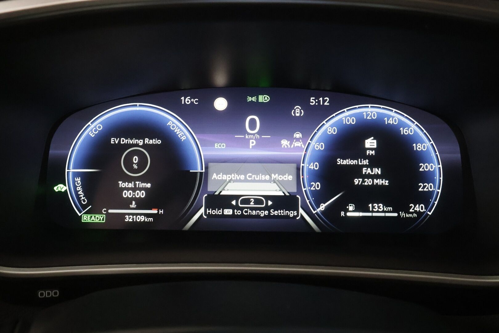 TOYOTA COROLLA CROSS 2024 1.8 Hybrid Launch Edition - | ACC | LED | P.Kamera | Navi | Kaistavahti | Keyless | Digimittaristo | Facelift | PDA | Merkkihuollot |