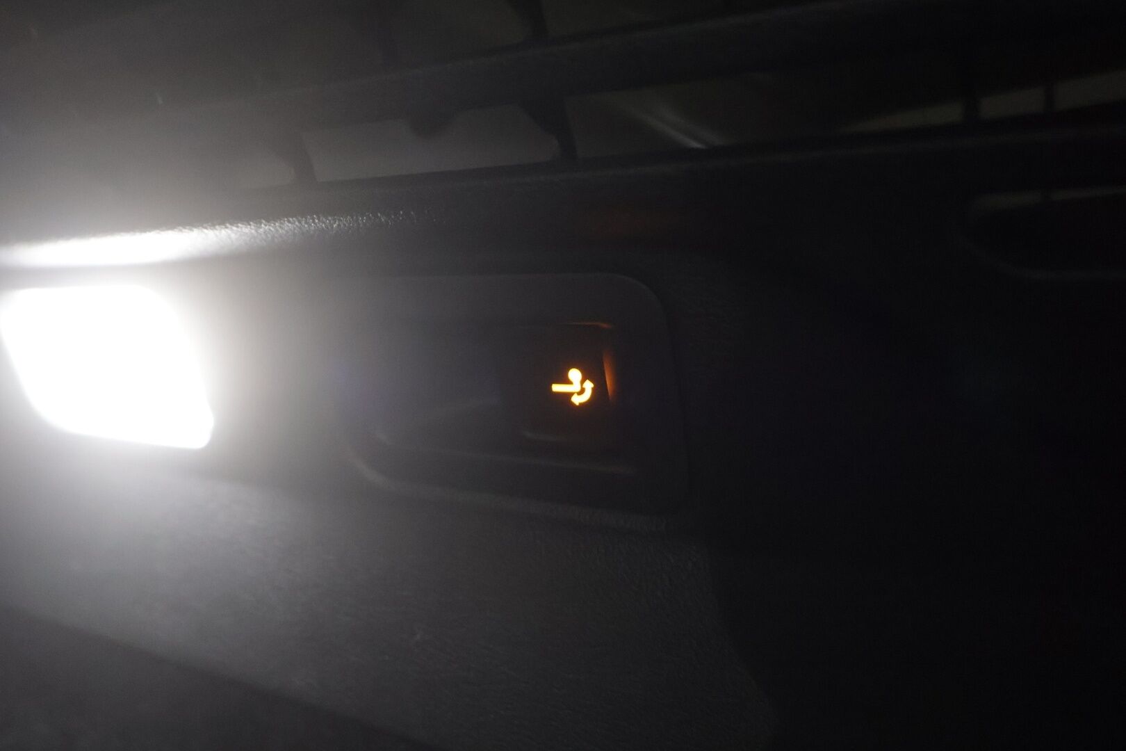 VOLKSWAGEN ID.4 2021 Pro Performance 1st Edition - | ACC | ILP | Koukku | LED | P.Kamera | Ratinlämmitys | Apple&Android | Merkkihuollettu |