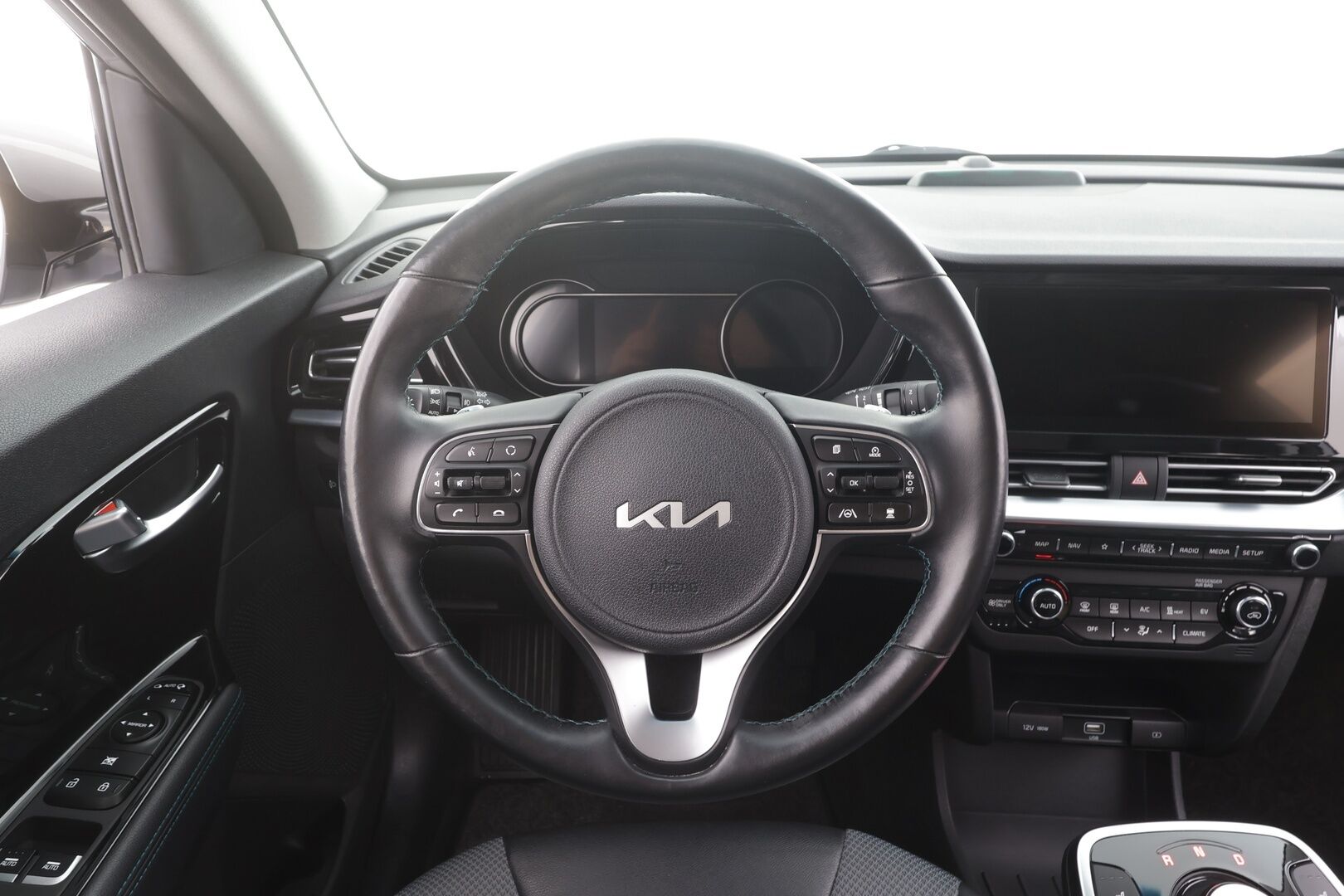 KIA NIRO 2022 EX 64 kWh 204 hv - | ACC | ILP | Facelift | Puolinahat | Lane keeping assist | P.kamera | Lämm. ratti | Keyless | Apple & Android | Navi | ALV | 