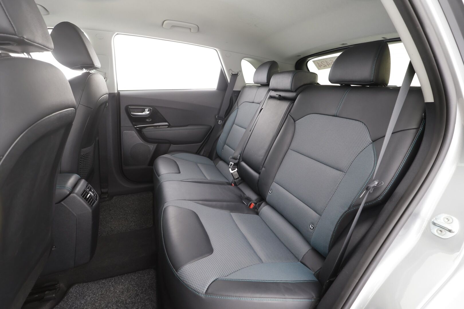 KIA NIRO 2022 EX 64 kWh 204 hv - | ACC | ILP | Facelift | Puolinahat | Lane keeping assist | P.kamera | Lämm. ratti | Keyless | Apple & Android | Navi | ALV | 