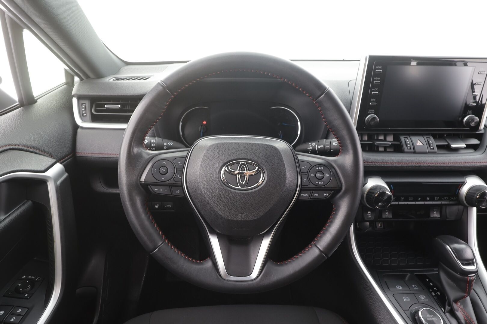 TOYOTA RAV4 PLUG-IN 2020 Active - | ACC | Koukku | ILP | Sähköpenkki | P.kamera | LTA | RSA | Keyless | LED | Apple & Android | Lämm. ratti | Sähk. takaluukku | 