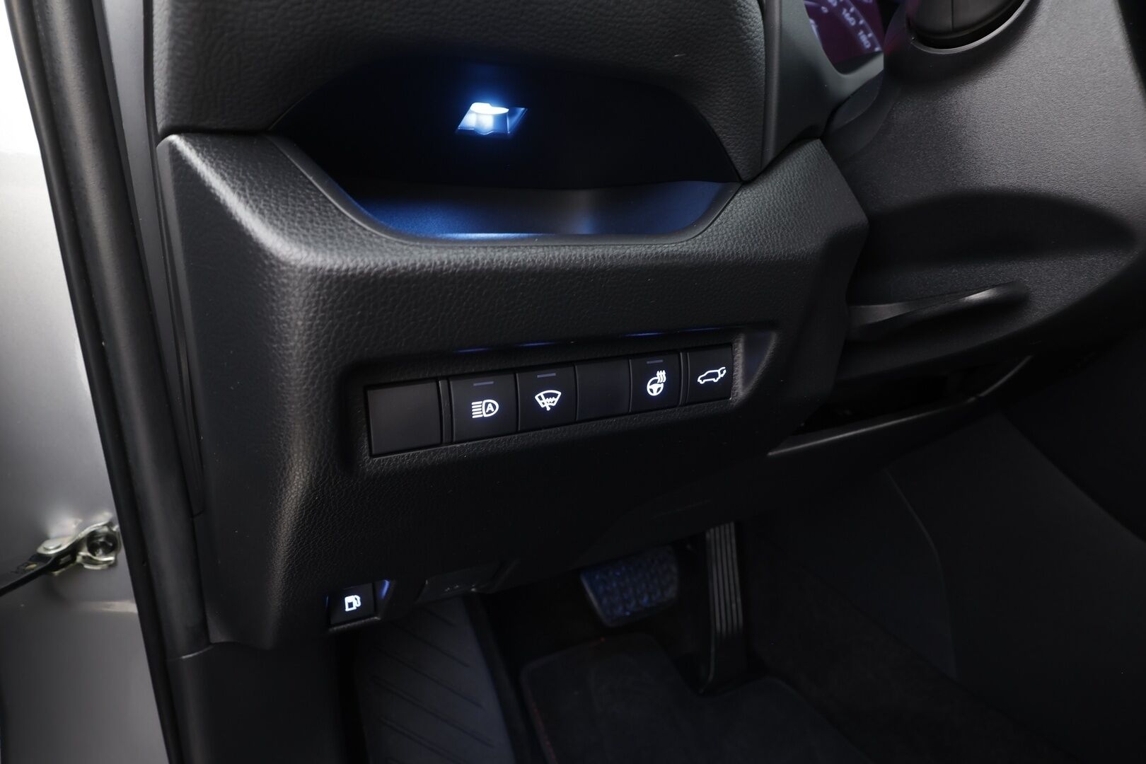 TOYOTA RAV4 PLUG-IN 2020 Active - | ACC | Koukku | ILP | Sähköpenkki | P.kamera | LTA | RSA | Keyless | LED | Apple & Android | Lämm. ratti | Sähk. takaluukku | 