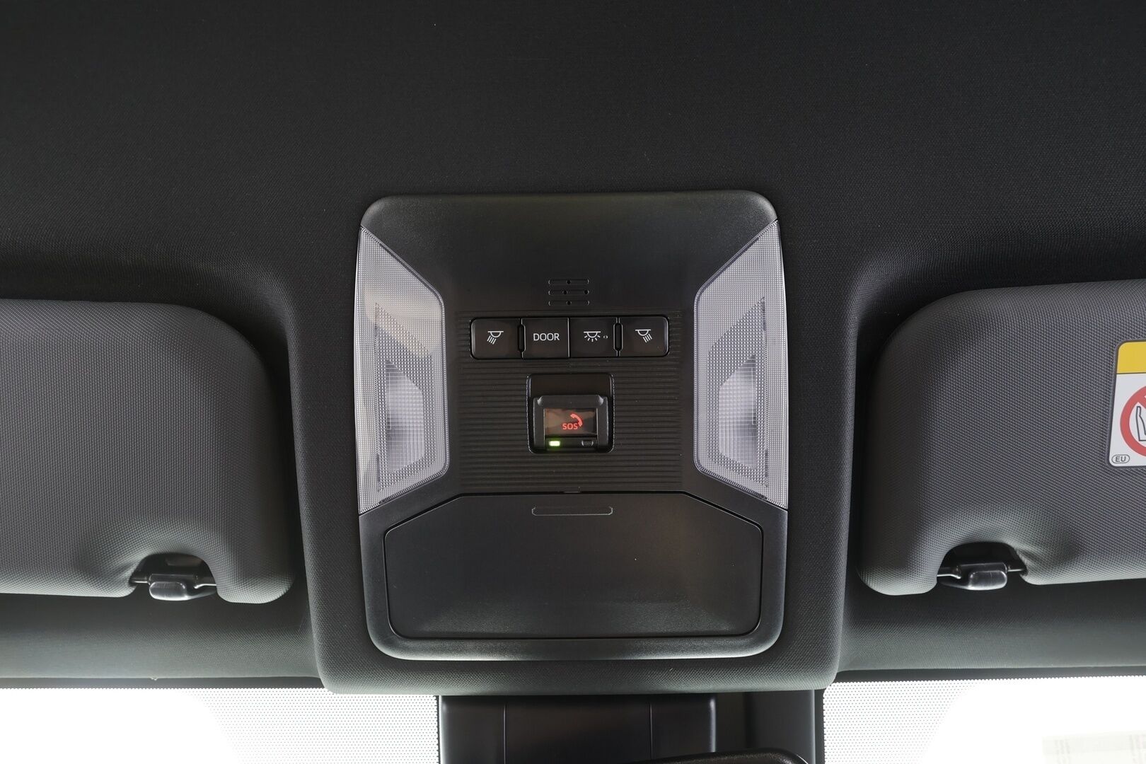 TOYOTA RAV4 PLUG-IN 2020 Active - | ACC | Koukku | ILP | Sähköpenkki | P.kamera | LTA | RSA | Keyless | LED | Apple & Android | Lämm. ratti | Sähk. takaluukku | 