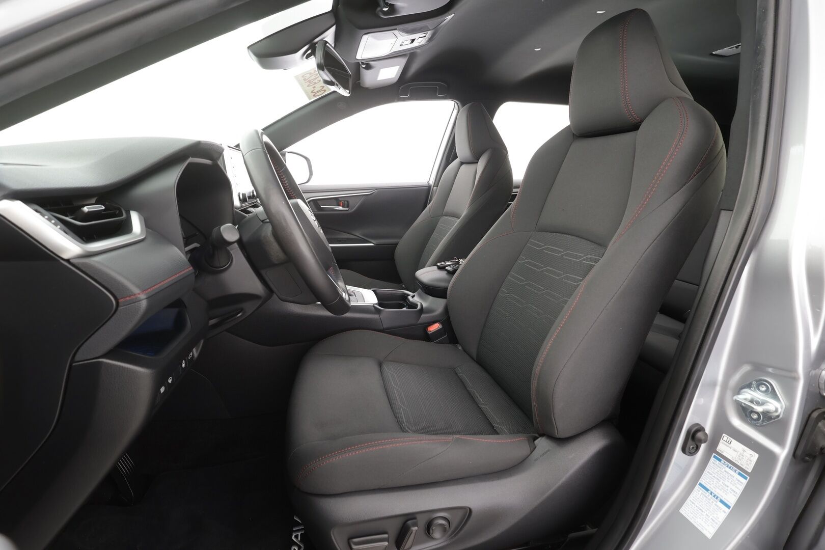 TOYOTA RAV4 PLUG-IN 2020 Active - | ACC | Koukku | ILP | Sähköpenkki | P.kamera | LTA | RSA | Keyless | LED | Apple & Android | Lämm. ratti | Sähk. takaluukku | 