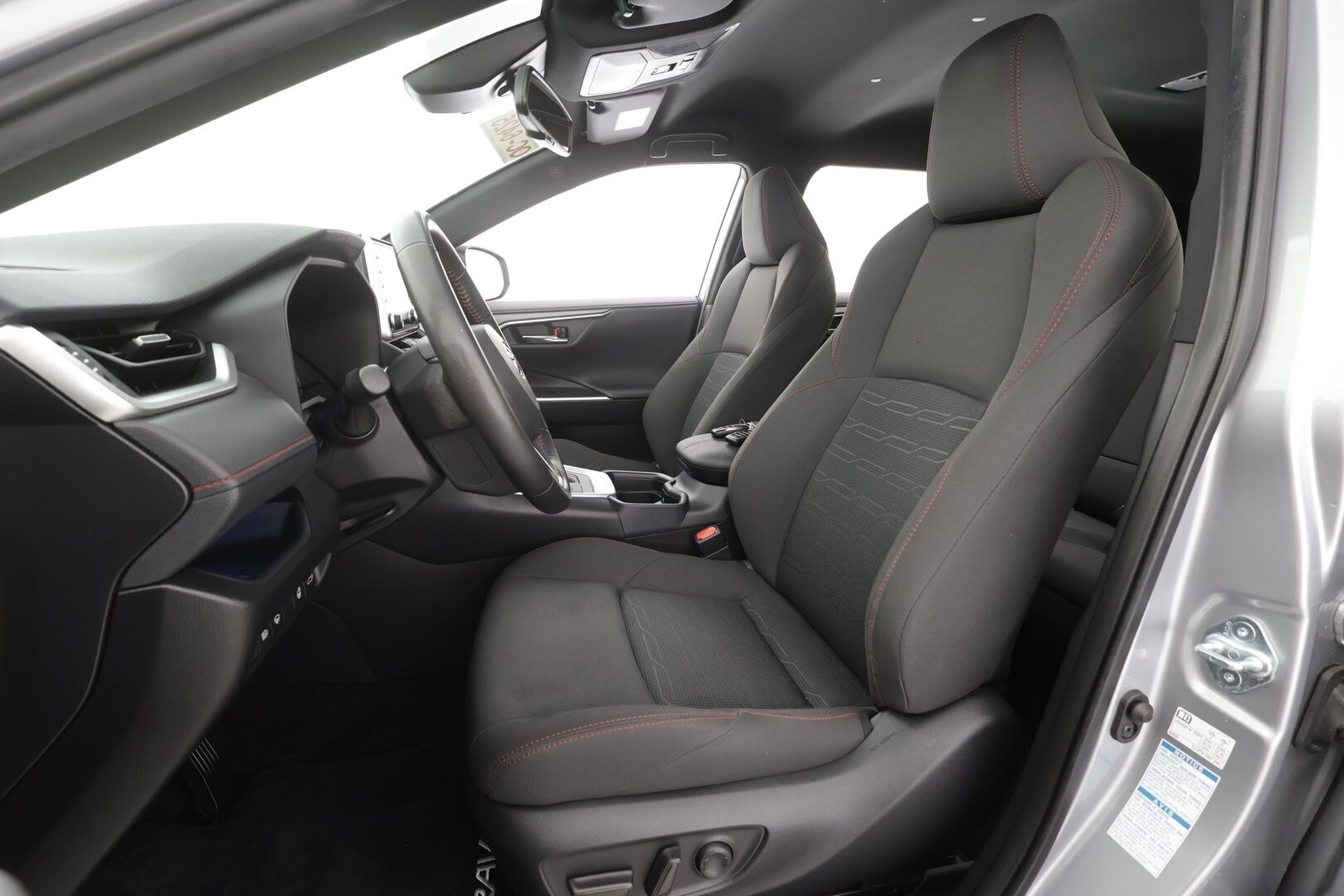 TOYOTA RAV4 PLUG-IN 2020 Active - | ACC | Koukku | ILP | Sähköpenkki | P.kamera | LTA | RSA | Keyless | LED | Apple & Android | Lämm. ratti | Sähk. takaluukku | 