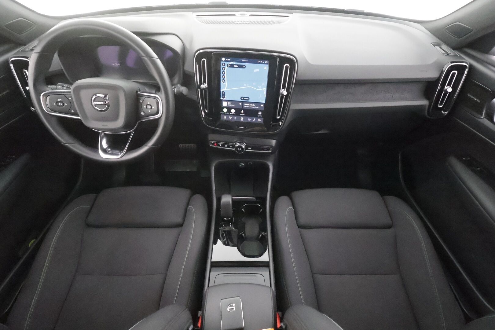 Volvo C40 2023 Recharge Twin Motor Ultimate - | ACC | ILP | Koukku | Harman/Kardon | 360° | Muistipenkki | Lasikatto | Keyless | Sporttipenkit | BLIS | Pilot assist | Merkkihuollot | ALV | 