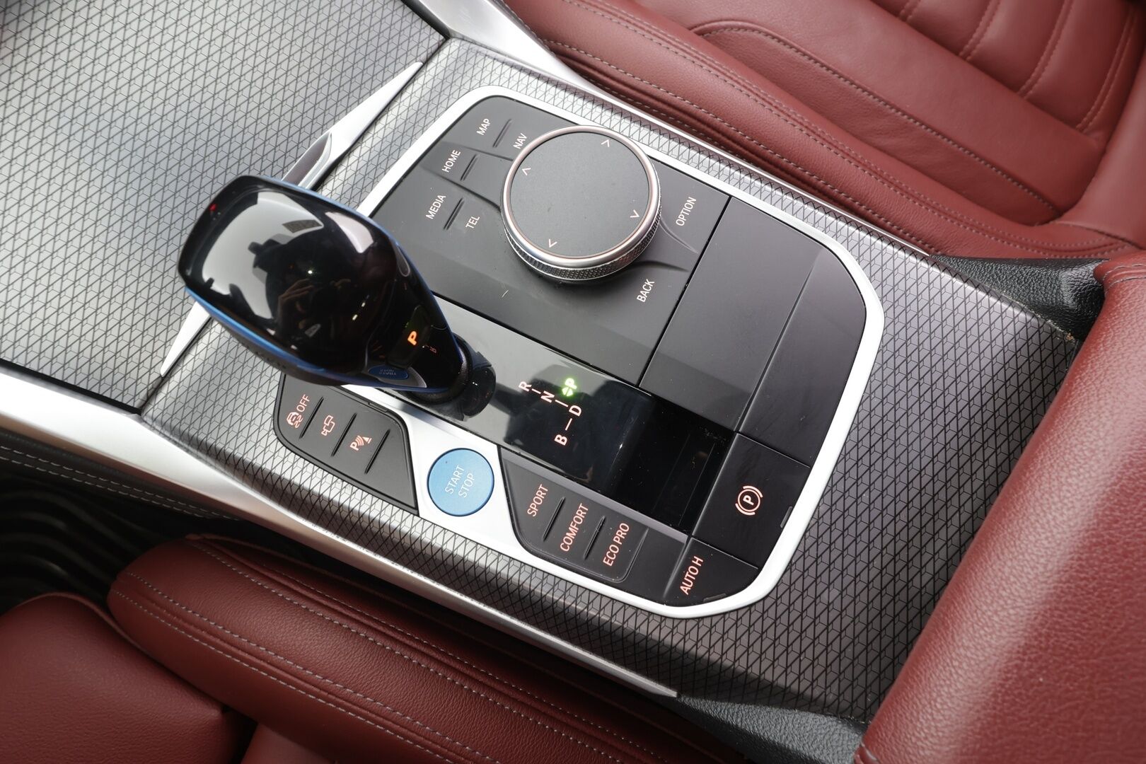 BMW I4 2023 Edrive 40 Charged  M-Sport - | ACC | Lisälämmitin | Koukku | HUD | Widescreen |  H/K | LED | 360-kamera | Sporttinahat | Apple&Android | Merkkihuollettu | Kahdet Renkaat |