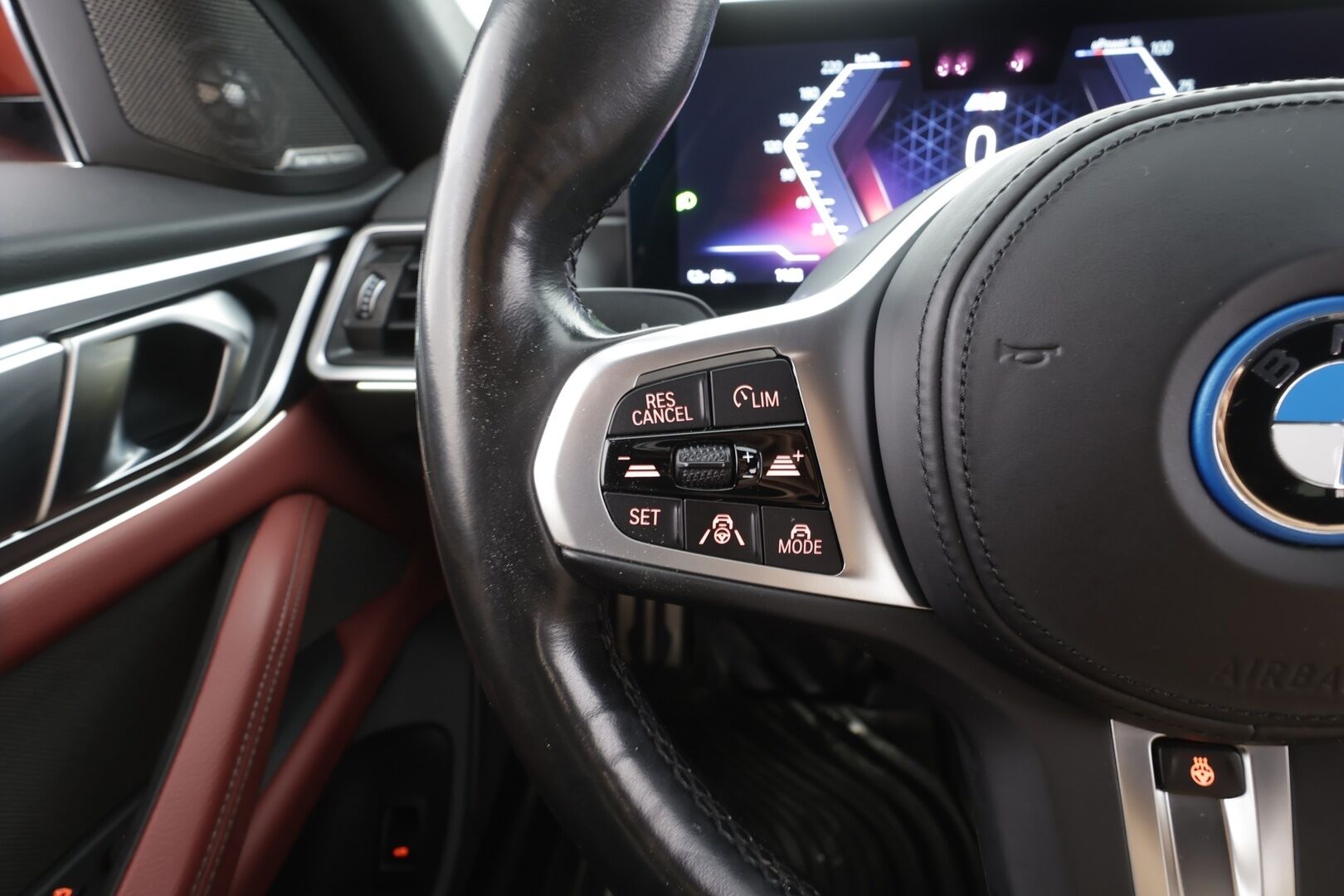 BMW I4 2023 Edrive 40 Charged  M-Sport - | ACC | Lisälämmitin | Koukku | HUD | Widescreen |  H/K | LED | 360-kamera | Sporttinahat | Apple&Android | Merkkihuollettu | Kahdet Renkaat |