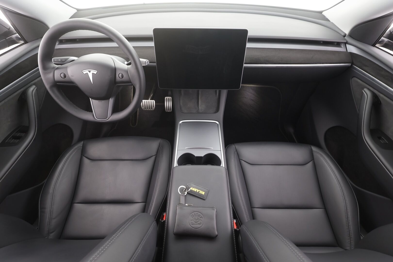 TESLA MODEL Y 2023 Performance - | ILP | ACC | Lasikatto | Matrix-LED | P.Kamera | Muistipenkki | Premium Audio | Navi | Kaistavahti | Keyless | Full-Self Driving Capability |  Kahdet renkaat |