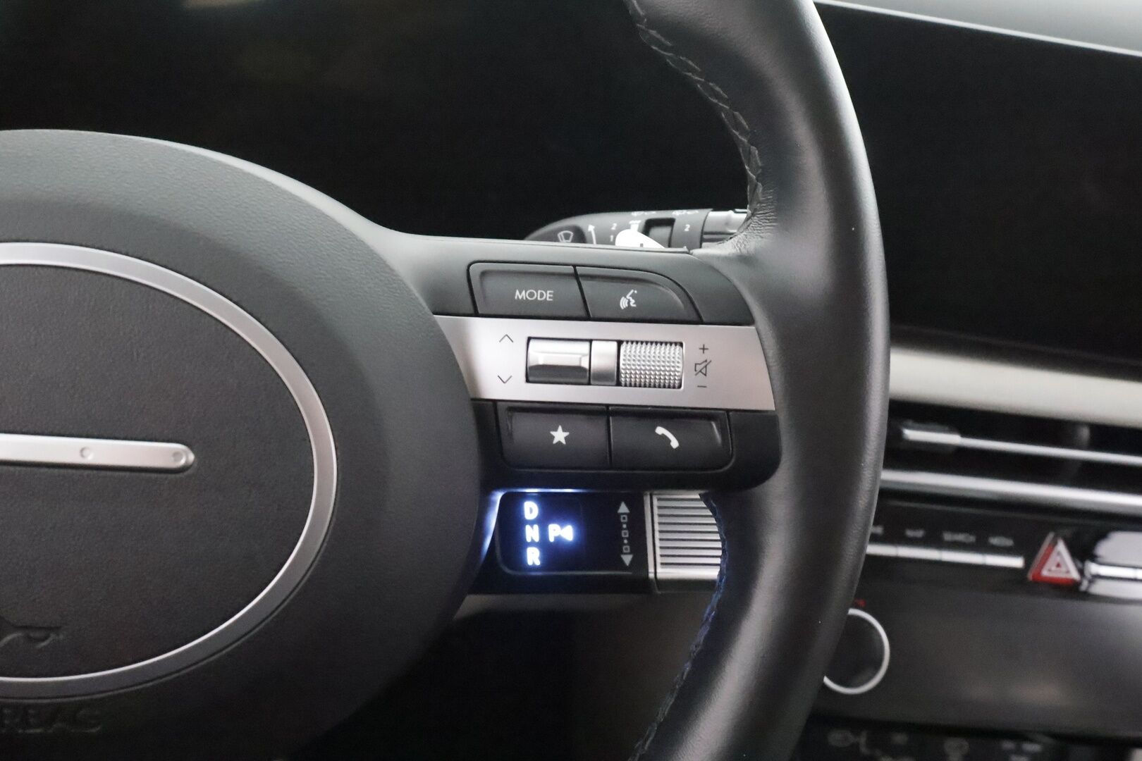 Hyundai Tucson 2024 1.6 T-GDi 252 hv Plug-in 4WD 6AT Premium MY25 - | ACC | HUD | Krell | 360° | Ilmastoidut nahat sähköllä | Muistipenkki | HDA | Keyless | Sähk. takaluukku | Lämm. ratti | Facelift | ALV | 