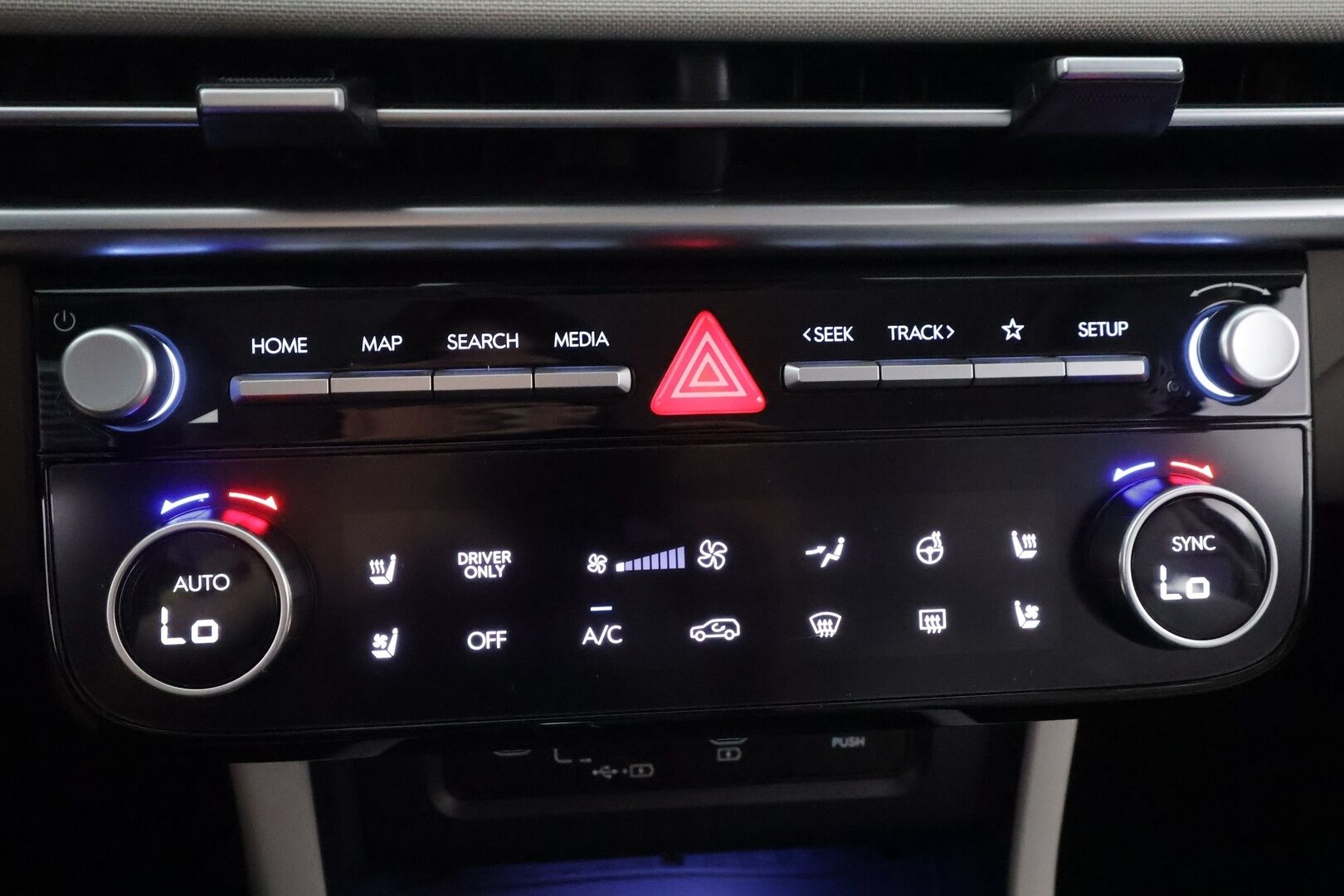 Hyundai Tucson 2024 1.6 T-GDi 252 hv Plug-in 4WD 6AT Premium MY25 - | ACC | HUD | Krell | 360° | Ilmastoidut nahat sähköllä | Muistipenkki | HDA | Keyless | Sähk. takaluukku | Lämm. ratti | Facelift | ALV | 