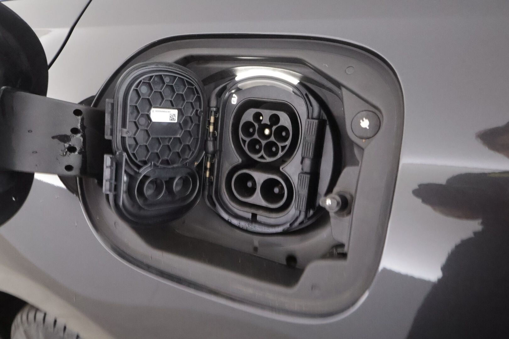 Mercedes-Benz C 2023 300 e T A Business Avantgarde - | Distronic+ | Koukku | High Performance LED | Burmester | P.kamera | Osasähköt puolinahoilla | Apple&Android | Kahdet Renkaat | Koti&Kauppalaturi |