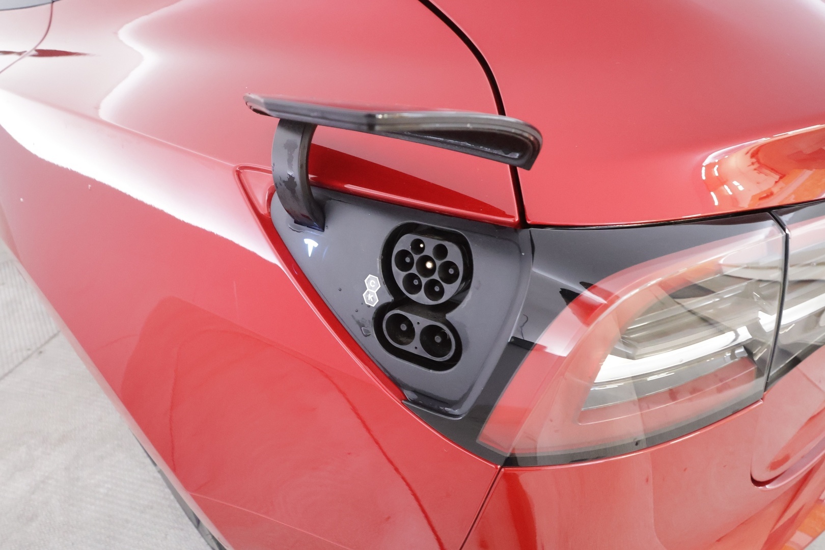 Tesla Model 3 2023 RWD - | ILP | Lasikatto | ACC | Matrix-LED | P.Kamera | Muistipenkki | Premium Speakers | Navi | Kaistavahti | Keyless |