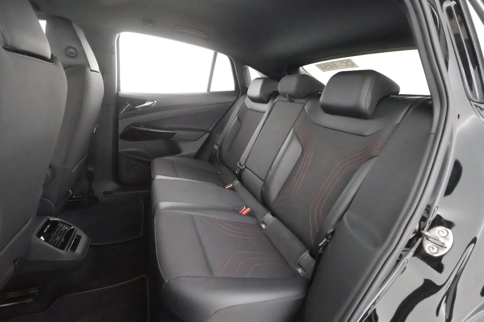 VOLKSWAGEN ID.5 2023 GTX 4MOTION - | ACC | ILP | Koukku | P.Kamera | HUD | Puolinahat | Ratinlämmitys | Keyless | Apple&Android | Merkkihuollettu | Kahdet Renkaat |