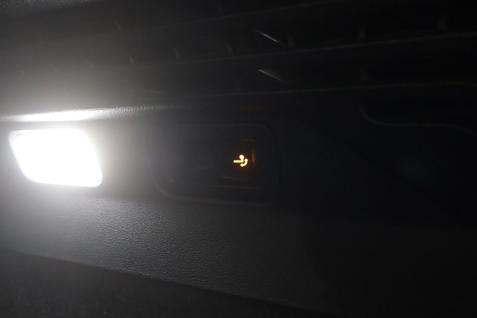 VOLKSWAGEN ID.5 2023 GTX 4MOTION - | ACC | ILP | Koukku | P.Kamera | HUD | Puolinahat | Ratinlämmitys | Keyless | Apple&Android | Merkkihuollettu | Kahdet Renkaat |