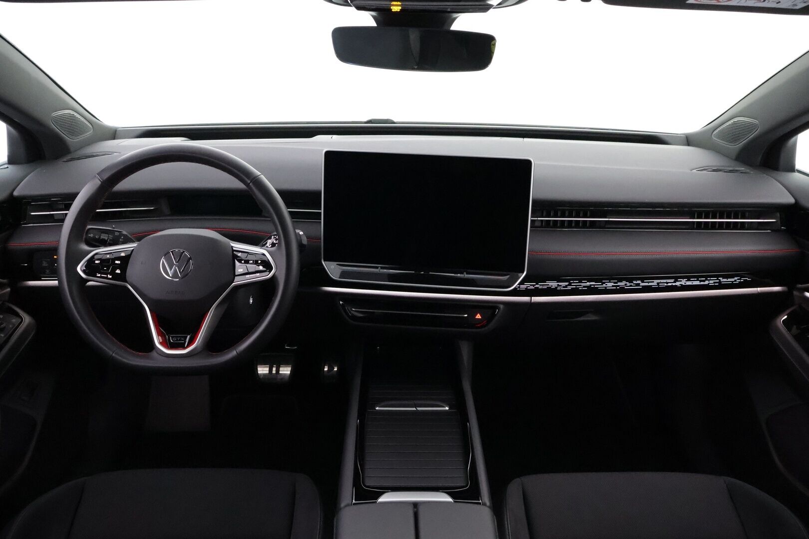 Volkswagen ID.7 2024 Tourer GTX 4MOTION 250 kW Akku 86 kWh - Lämpöpumppu | Vetokoukku | ACC | iQ Matrix LED | HUD | 360-Kamera   | Ratinlämmitys | KeylessGo | Travel Assist | 2x Renkaat Aluvantein!