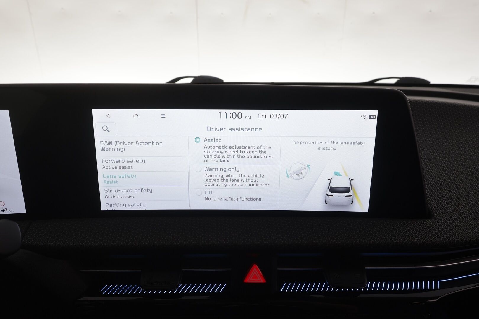 KIA EV6 2023 AWD 77 kWh 325 hv - | ACC | ILP | Koukku | Ilmastoidut nahat | Muistipenkki | 360° | HDA | Ambient | Keyless | Sähk. takaluukku | 2x renkaat aluin | ALV | 
