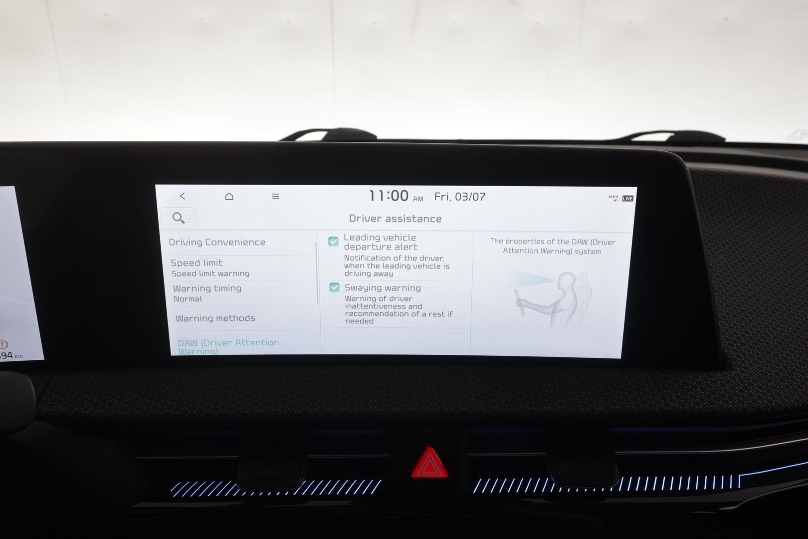 KIA EV6 2023 AWD 77 kWh 325 hv - | ACC | ILP | Koukku | Ilmastoidut nahat | Muistipenkki | 360° | HDA | Ambient | Keyless | Sähk. takaluukku | 2x renkaat aluin | ALV | 