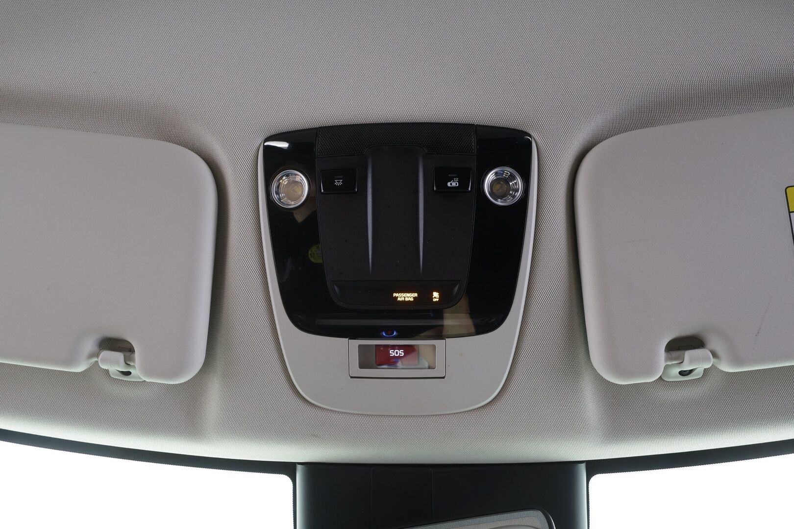 KIA EV6 2023 AWD 77 kWh 325 hv - | ACC | ILP | Koukku | Ilmastoidut nahat | Muistipenkki | 360° | HDA | Ambient | Keyless | Sähk. takaluukku | 2x renkaat aluin | ALV | 