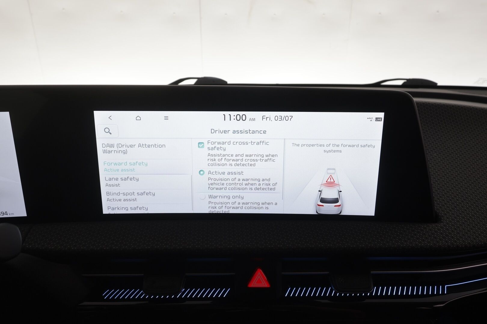 KIA EV6 2023 AWD 77 kWh 325 hv - | ACC | ILP | Koukku | Ilmastoidut nahat | Muistipenkki | 360° | HDA | Ambient | Keyless | Sähk. takaluukku | 2x renkaat aluin | ALV | 