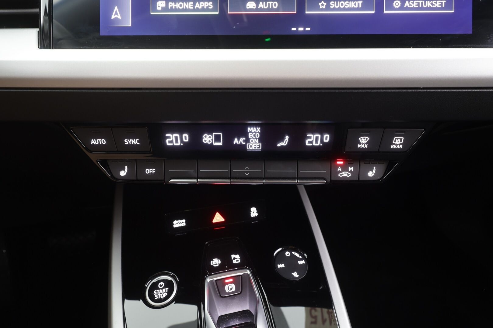 AUDI Q4 E-TRON 2024 50 e-tron quattro Sportback - | ILP | Koukku | ACC | Matrix-LED | P.Kamera | Sporttipenkit | Kaistavahti | 2x Latauskaapelit | Kahdet renkaat | Merkkihuollot |