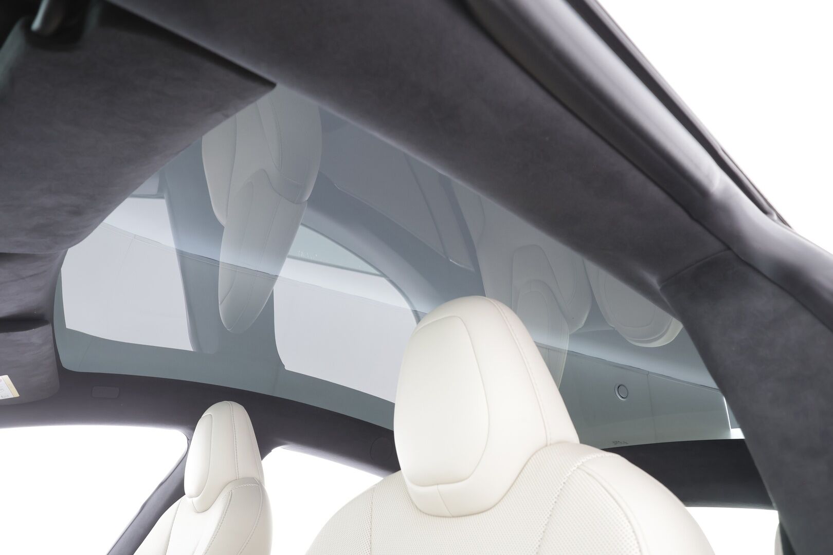 TESLA MODEL S 2023 100kWh Long Range AWD - | Koukku | Ilma-alusta | ILP | ACC | Matrix-LED | Lasikatto | P.Kamera | Ilmastoitu Muistipenkki | Premium Audio | Navi | Keyless  | 2x Latauskaapelit | Kahdet renkaat |