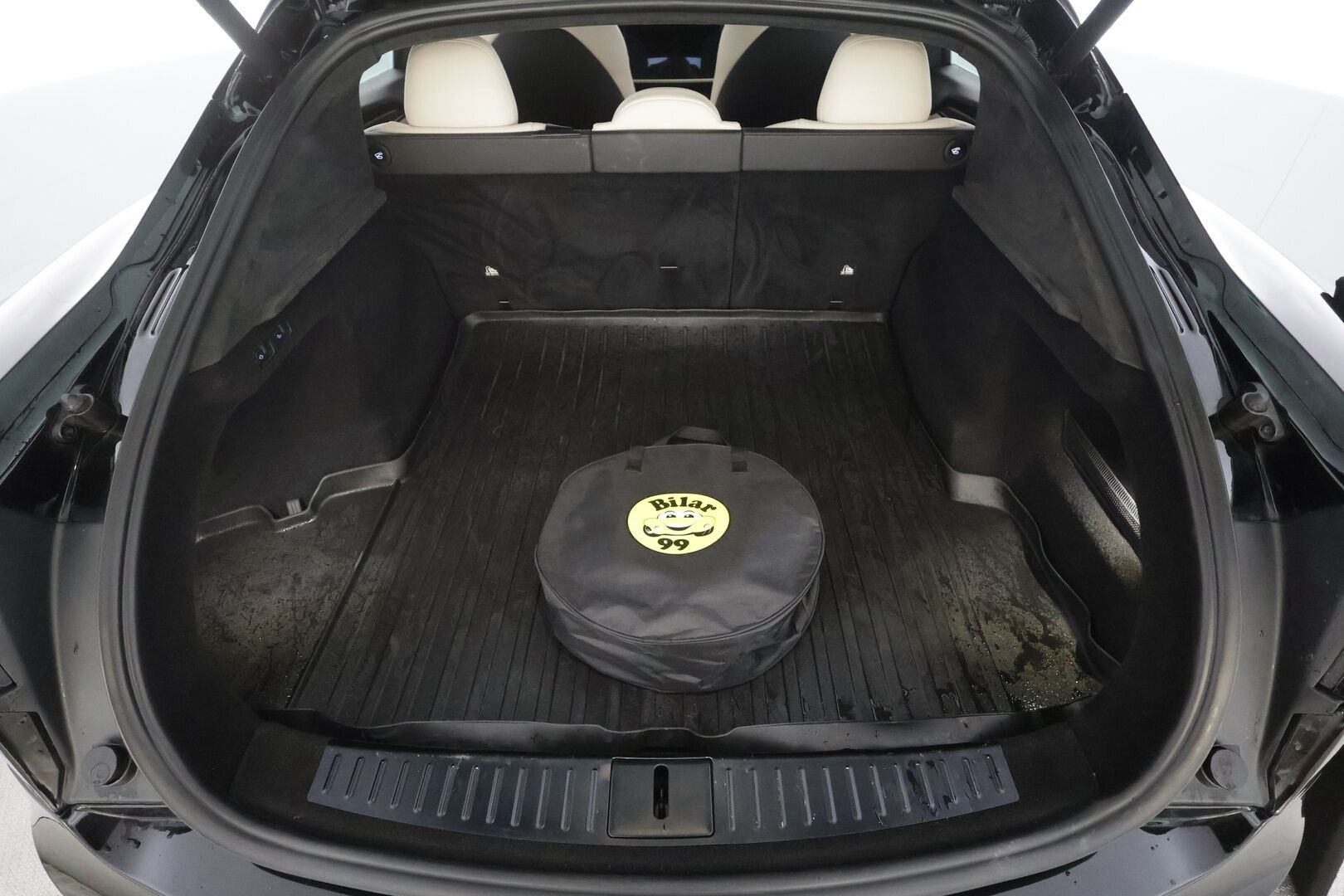 TESLA MODEL S 2023 100kWh Long Range AWD - | Koukku | Ilma-alusta | ILP | ACC | Matrix-LED | Lasikatto | P.Kamera | Ilmastoitu Muistipenkki | Premium Audio | Navi | Keyless  | 2x Latauskaapelit | Kahdet renkaat |