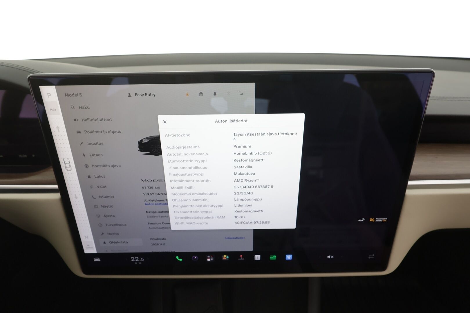 TESLA MODEL S 2023 100kWh Long Range AWD - | Koukku | Ilma-alusta | ILP | ACC | Matrix-LED | Lasikatto | P.Kamera | Ilmastoitu Muistipenkki | Premium Audio | Navi | Keyless  | 2x Latauskaapelit | Kahdet renkaat |