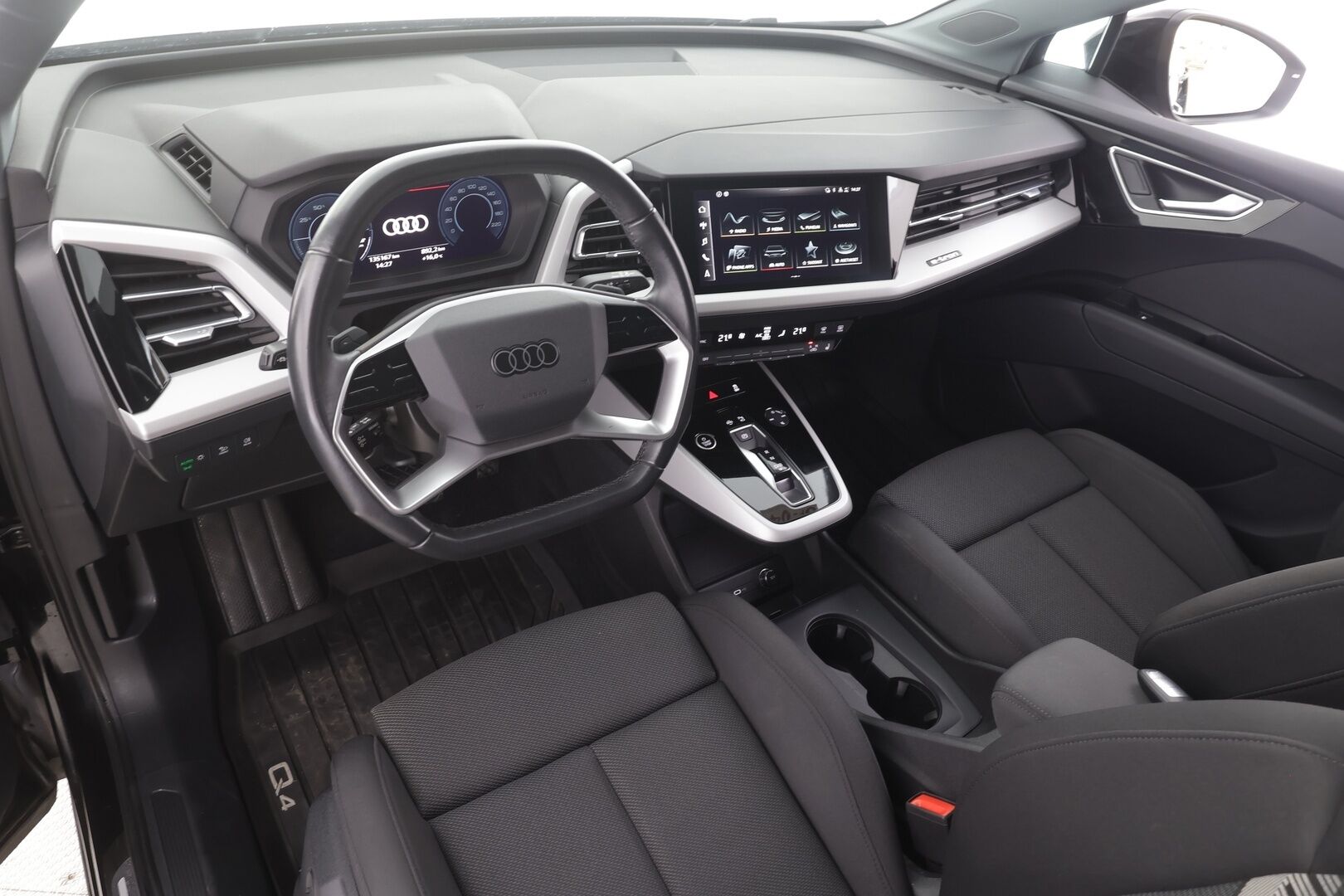 AUDI Q4 E-TRON 2023 50 Quattro Proline - | ACC | ILP | Koukku | Matrix-LED | Sporttipenkit | P.Kamera | Digimittaristo | Apple&Android | Merkkihuollettu | Kahdet Renkaat |
