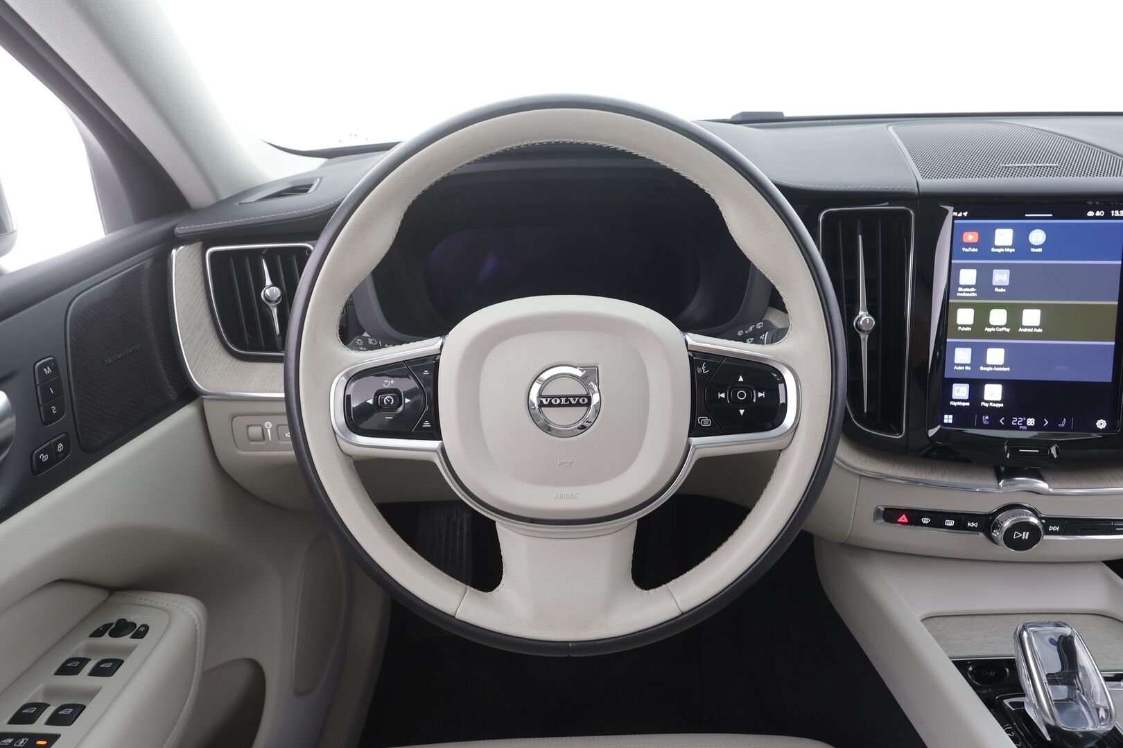 Volvo XC60 2022 T6 AWD Recharge Long Range Inscription - | ACC | Webasto | Koukku | Ilm. muistinahat | Harman/Kardon | 360° | Panorama | Pilot assist | Sporttipenkit | Merkkihuollot | 2x renkaat aluin |