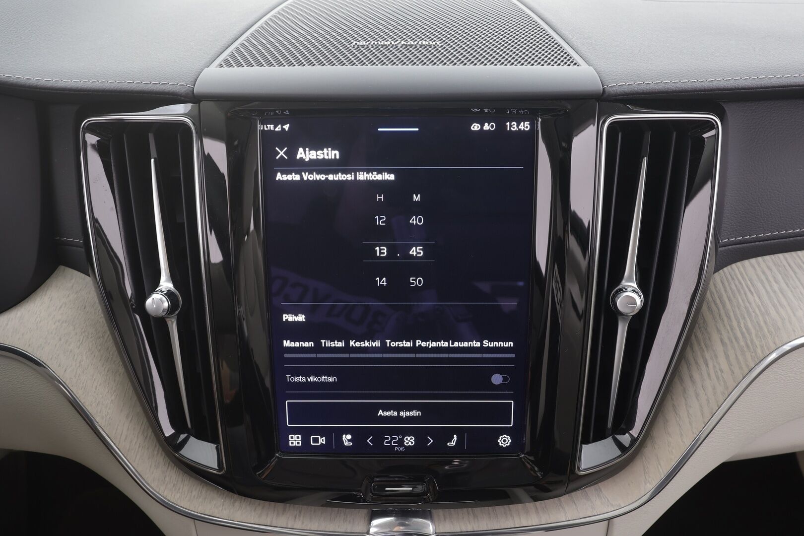 Volvo XC60 2022 T6 AWD Recharge Long Range Inscription - | ACC | Webasto | Koukku | Ilm. muistinahat | Harman/Kardon | 360° | Panorama | Pilot assist | Sporttipenkit | Merkkihuollot | 2x renkaat aluin |