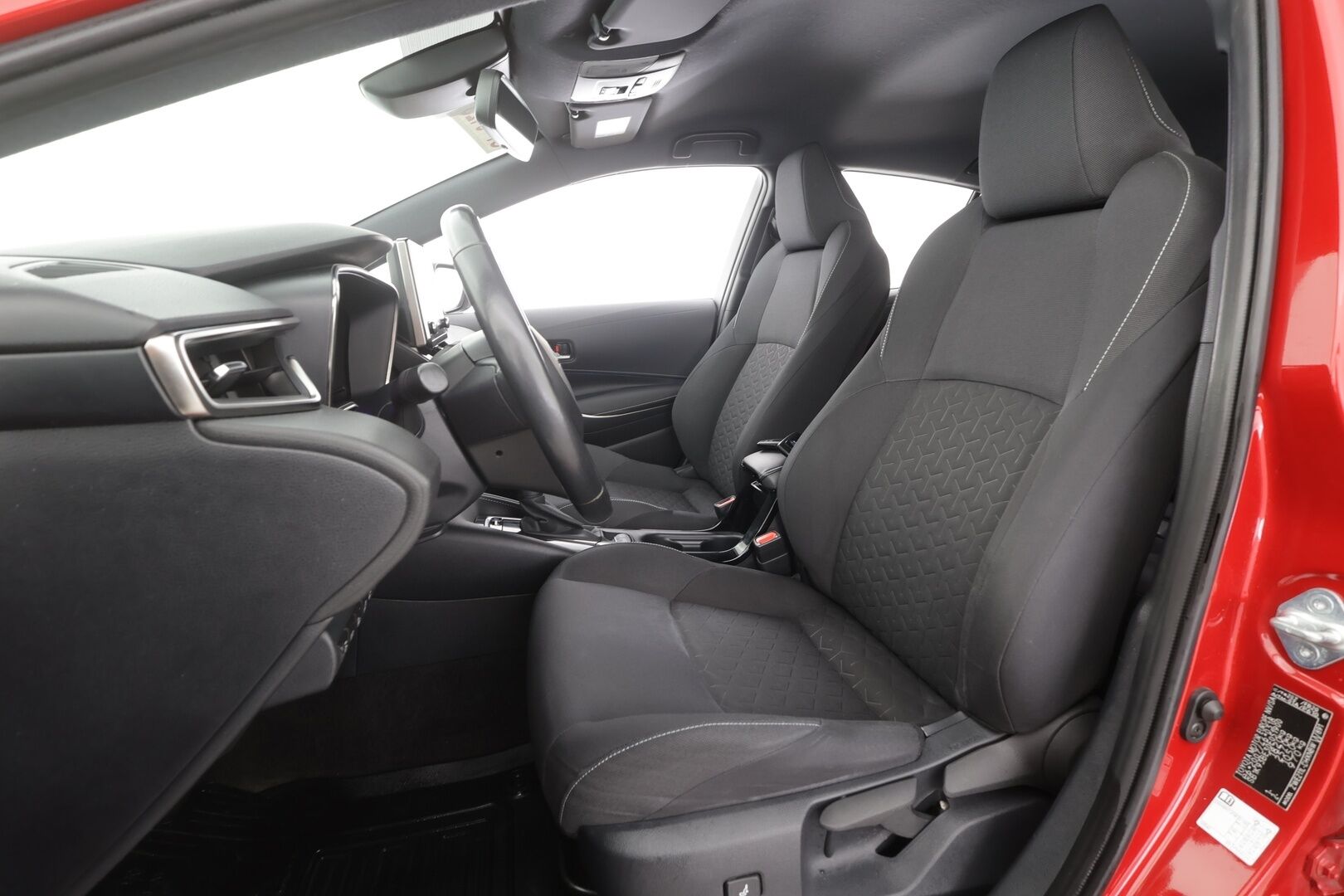 TOYOTA COROLLA 2020 Hatchback 1,8 Hybrid Style - | ACC | LED | P.Kamera | Ratinlämmitys | Digimittaristo | Apple&Android | Kahdet Renkaat |