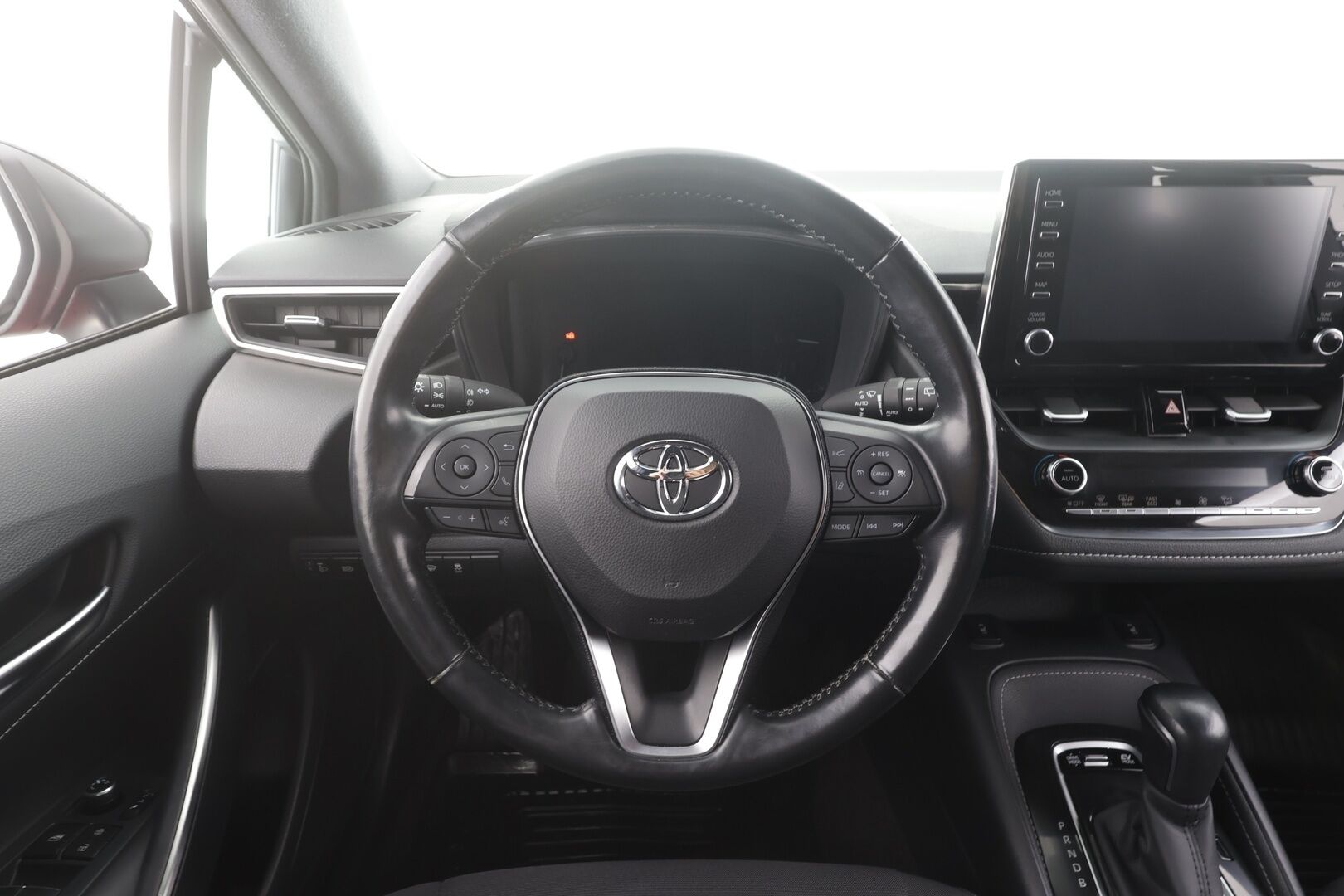TOYOTA COROLLA 2020 Hatchback 1,8 Hybrid Style - | ACC | LED | P.Kamera | Ratinlämmitys | Digimittaristo | Apple&Android | Kahdet Renkaat |