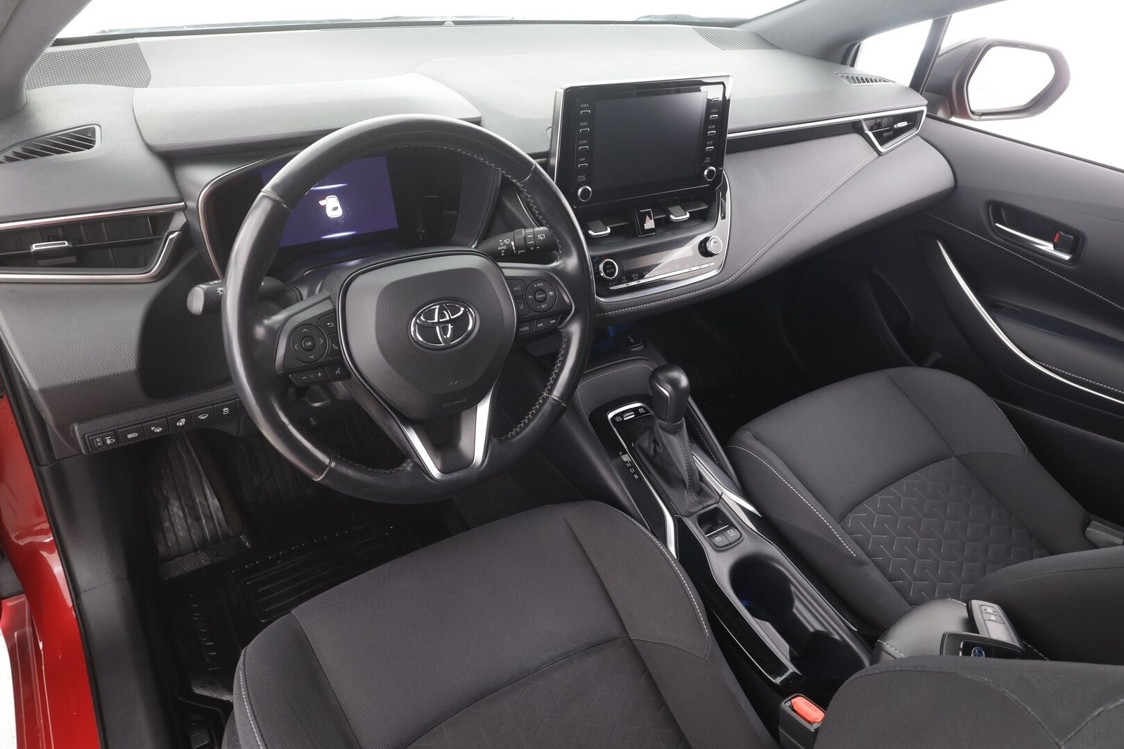 TOYOTA COROLLA 2020 Hatchback 1,8 Hybrid Style - | ACC | LED | P.Kamera | Ratinlämmitys | Digimittaristo | Apple&Android | Kahdet Renkaat |