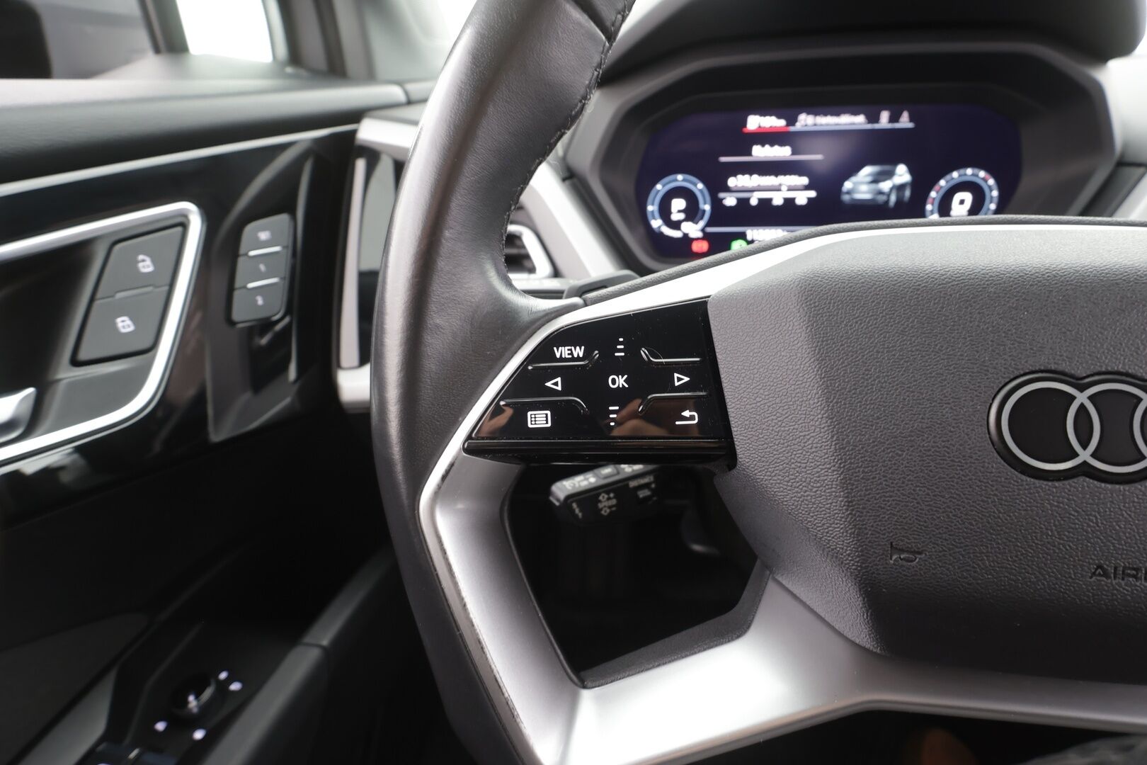 AUDI Q4 E-TRON 2022 40 e-tron Sportback - | ACC | ILP | Koukku | Matrix-LED | Muistipenkki | P.Kamera | Sporttipenkit | Apple&Android | Merkkihuollettu | kahdet Renkaat |