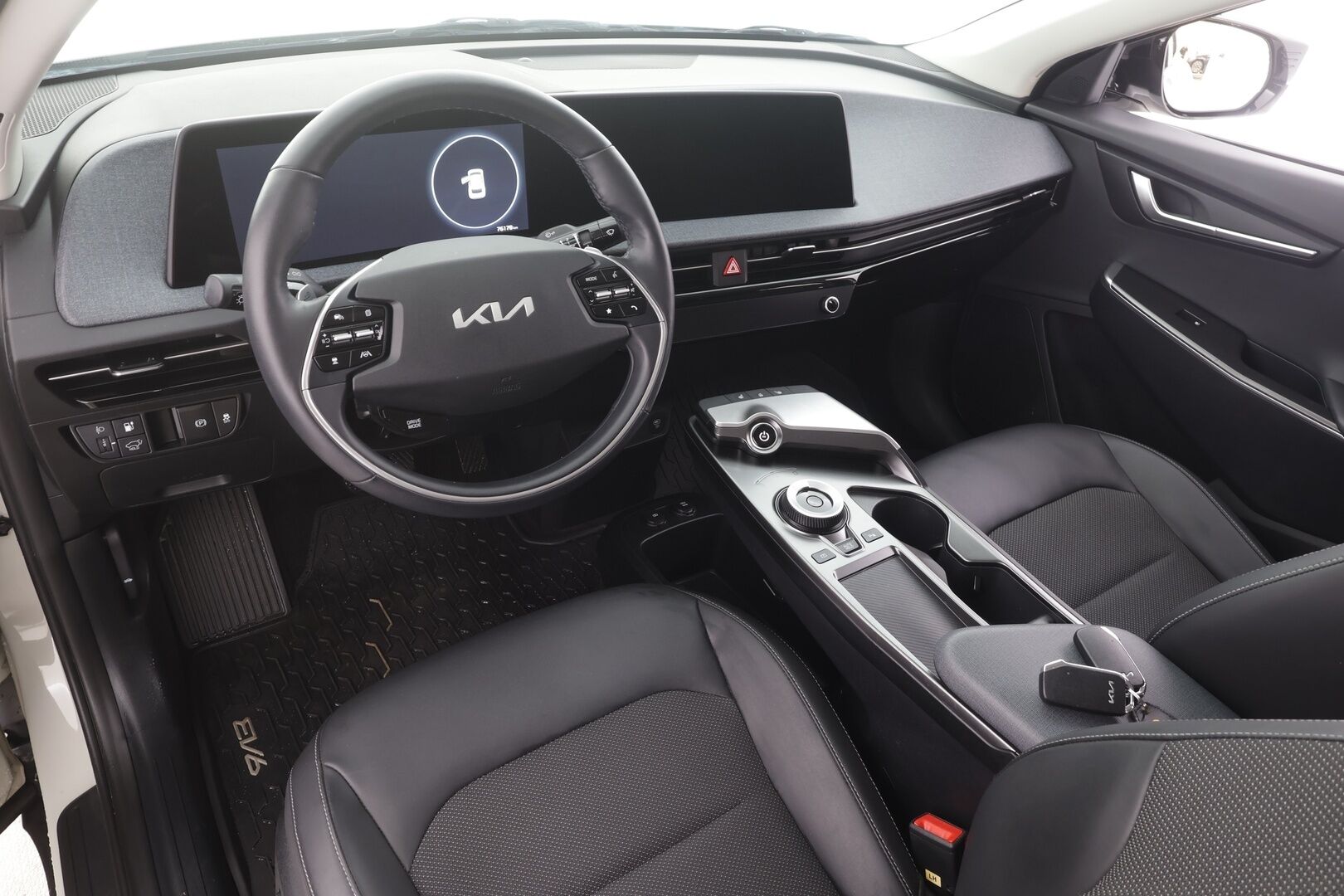 KIA EV6 2023 RWD 77 kWh 229 hv - | ACC | ILP | LED | P.Kamera | Ratinlämmitys | Puolinahat | Widescreen | Apple&Android | Merkkihuollettu | Kahdet Renkaat |