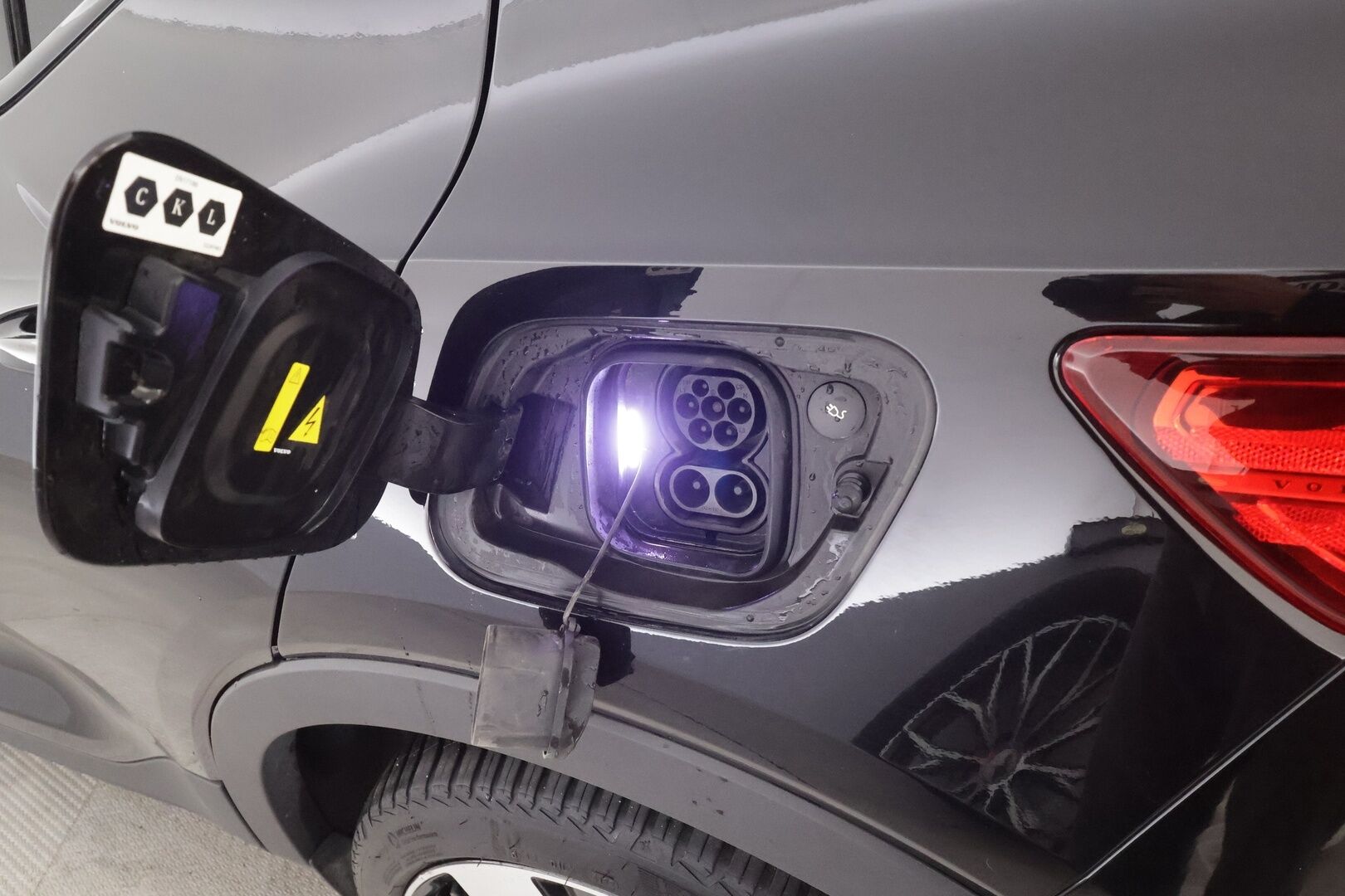 Volvo XC40 2023 Recharge Twin Ultimate - | ACC | ILP | Koukku | H/K | Panorama | 360° | Muistipenkki | Sporttipenkit | Pilot Assist | BLIS | Keyless | Merkkihuollot | ALV |