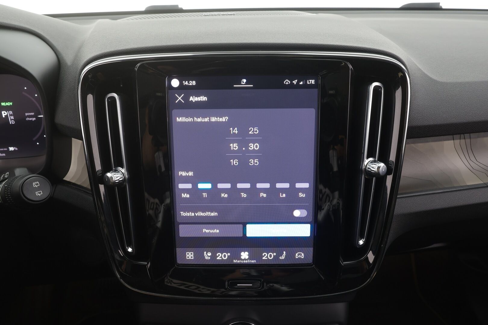 Volvo XC40 2023 Recharge Twin Ultimate - | ACC | ILP | Koukku | H/K | Panorama | 360° | Muistipenkki | Sporttipenkit | Pilot Assist | BLIS | Keyless | Merkkihuollot | ALV |