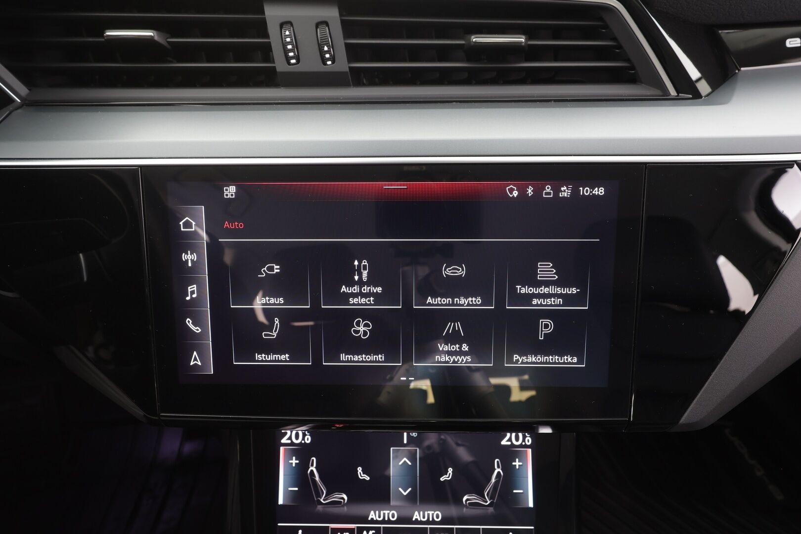 AUDI E-TRON 2023 95kWh 55 Quattro 408hv - | ACC | Lisälämmitin | Koukku | Muistipenkki | P.Kamera | Sporttinahat | Apple&Android | Merkkihuollettu | Kahdet Renkaat | Koti & Kauppalaturi |