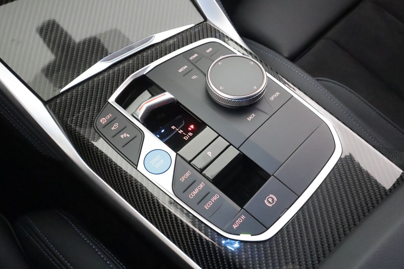 BMW I4 M50 2024 M50 Charged Plus - | ACC | Lisälämmitin | Koukku | H/K | Widescreen | HUD | Muistipenkki | 360-Kamera | LED | Sporttinahat | Comfort access | Apple&Android | Merkkihuollettu | Kahdet Renkaat |
