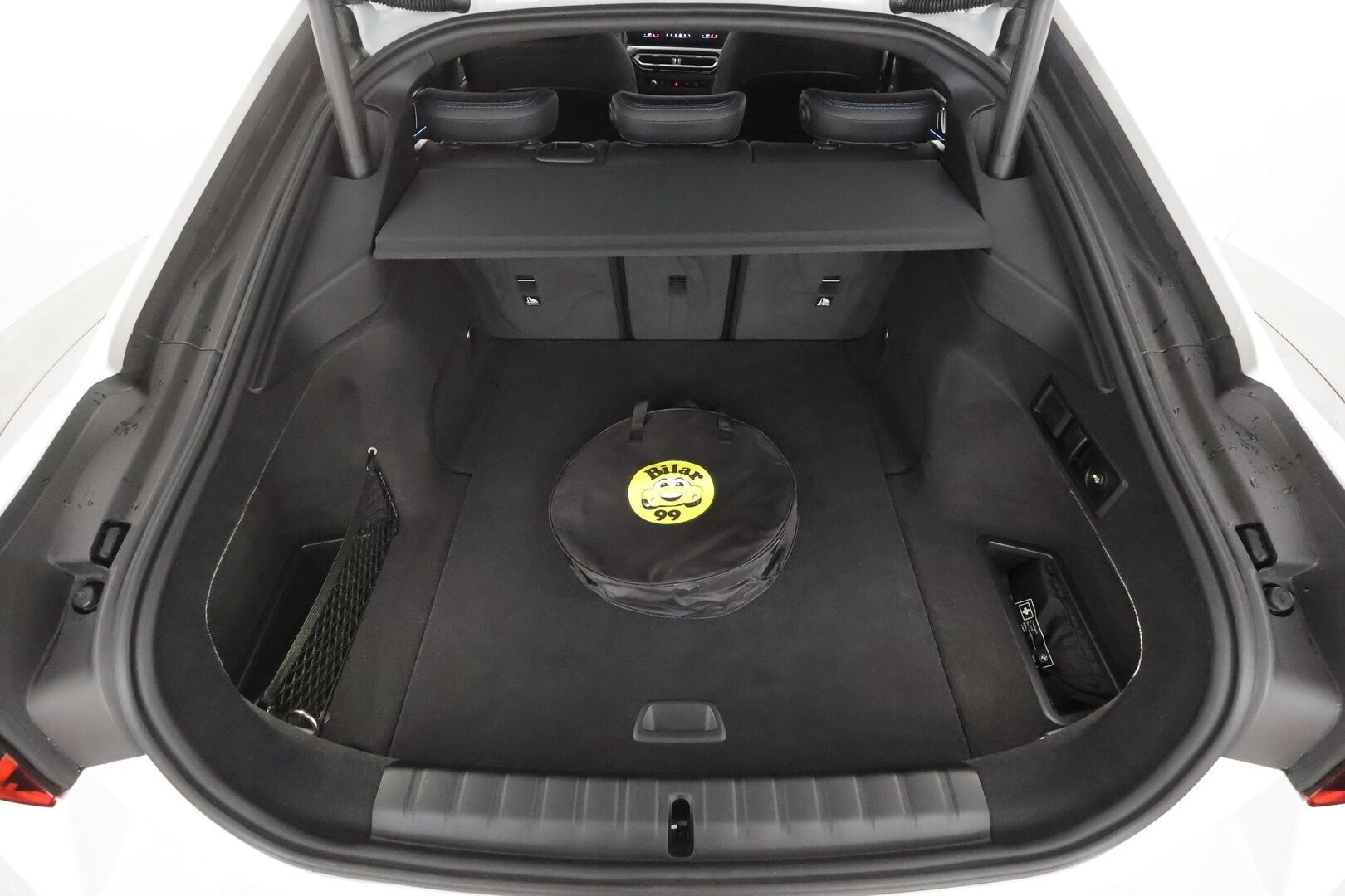 BMW I4 M50 2024 M50 Charged Plus - | ACC | Lisälämmitin | Koukku | H/K | Widescreen | HUD | Muistipenkki | 360-Kamera | LED | Sporttinahat | Comfort access | Apple&Android | Merkkihuollettu | Kahdet Renkaat |