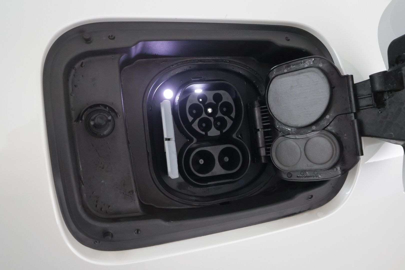 BMW I4 M50 2024 M50 Charged Plus - | ACC | Lisälämmitin | Koukku | H/K | Widescreen | HUD | Muistipenkki | 360-Kamera | LED | Sporttinahat | Comfort access | Apple&Android | Merkkihuollettu | Kahdet Renkaat |